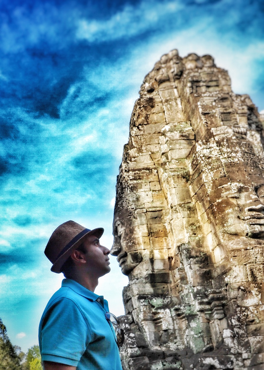 Canon EOS 750D (EOS Rebel T6i / EOS Kiss X8i) sample photo. Rubbing noses with the gods in siem reap, cambodia ... photography