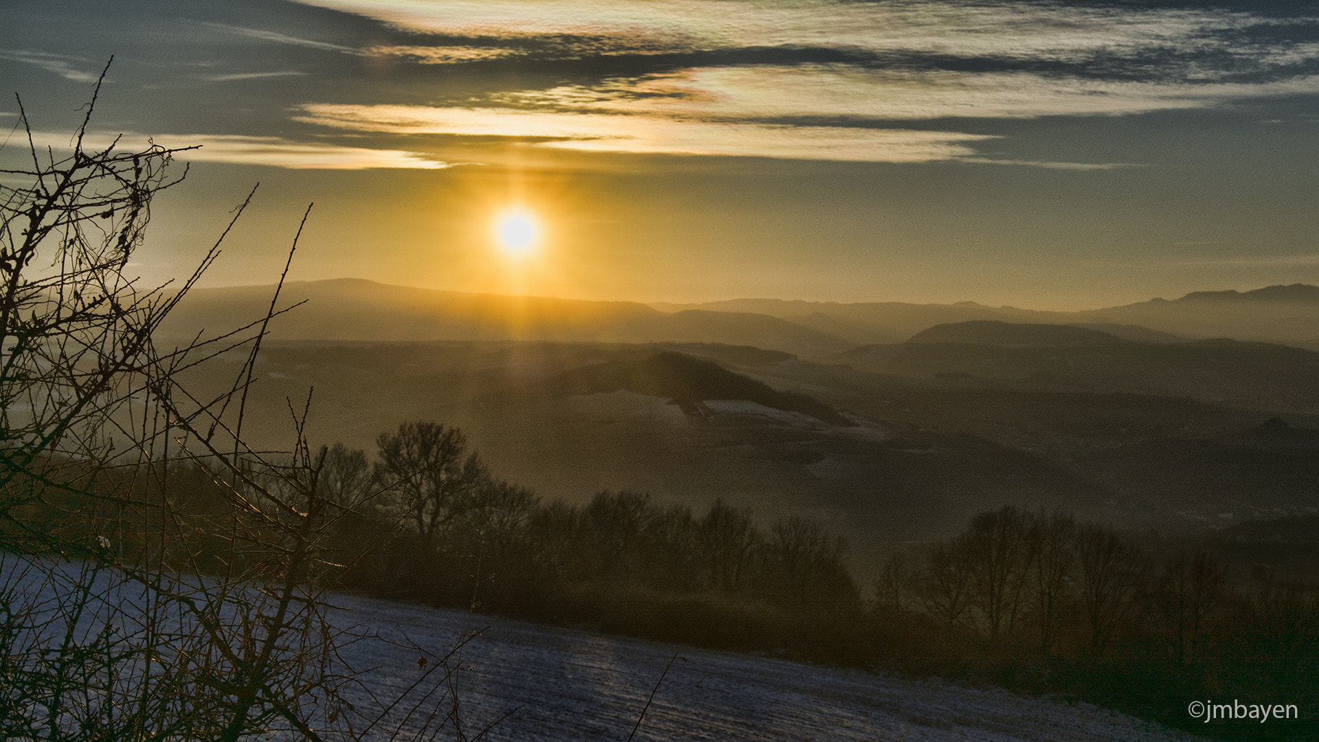 Nikon AF-S Nikkor 16-35mm F4G ED VR sample photo. Sancy sunset photography