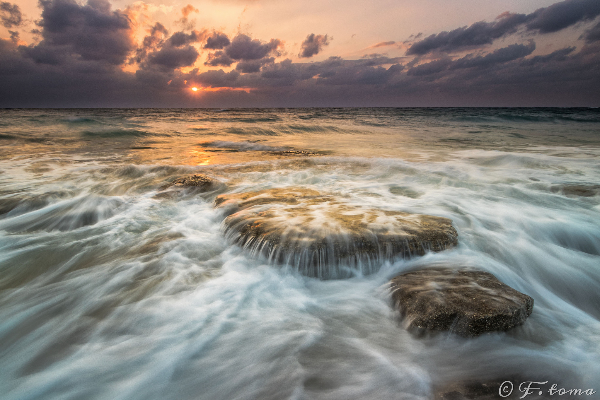Sigma 10-20mm F3.5 EX DC HSM sample photo. Rush photography