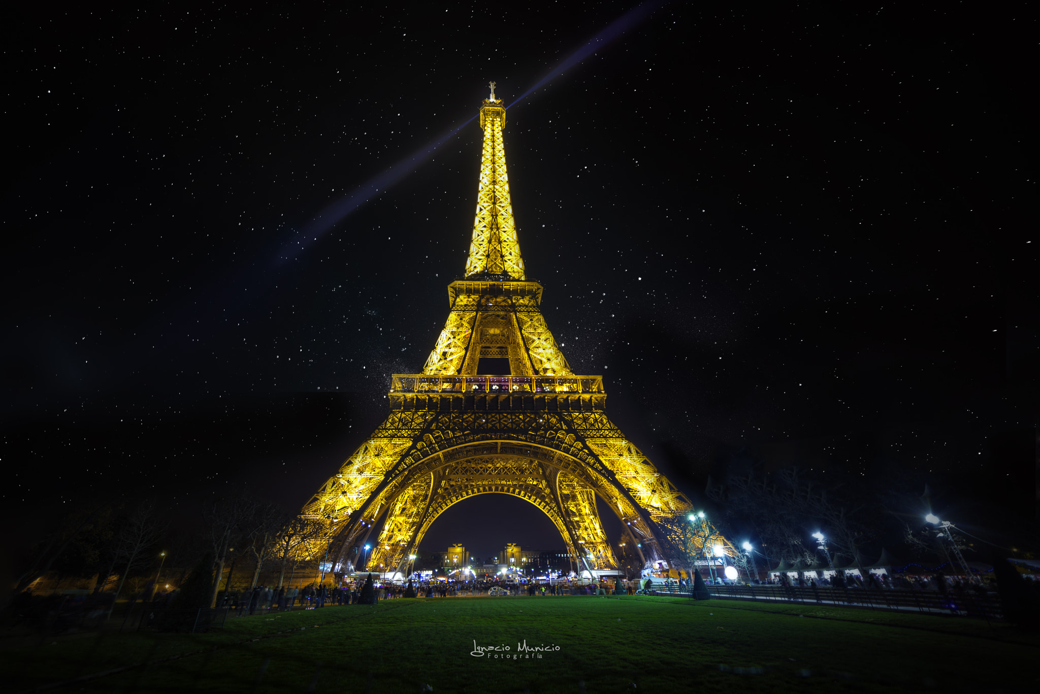 Samyang 14mm F2.8 ED AS IF UMC sample photo. Eiffel tower photography