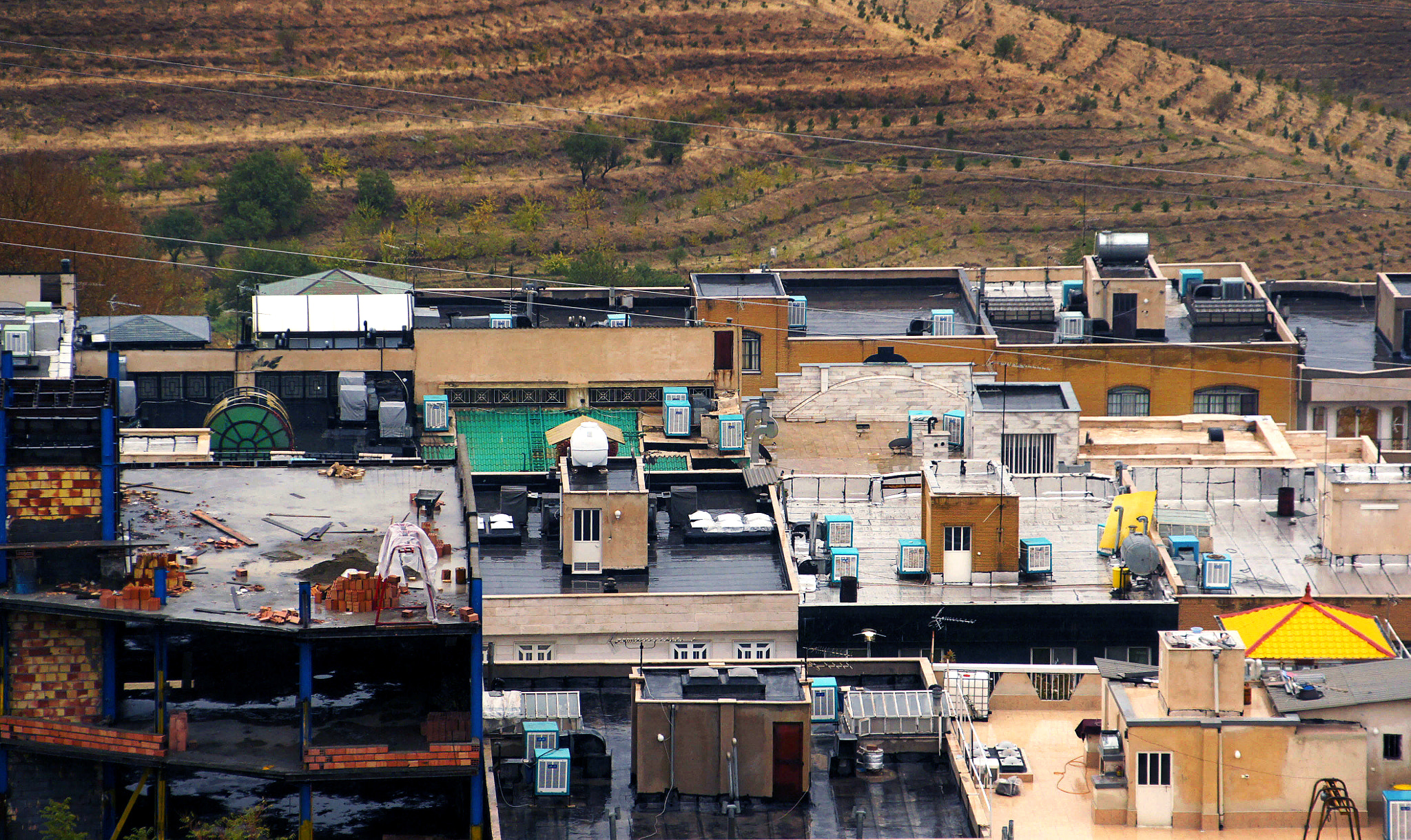 Sony NEX-VG10E sample photo. Rooftops photography