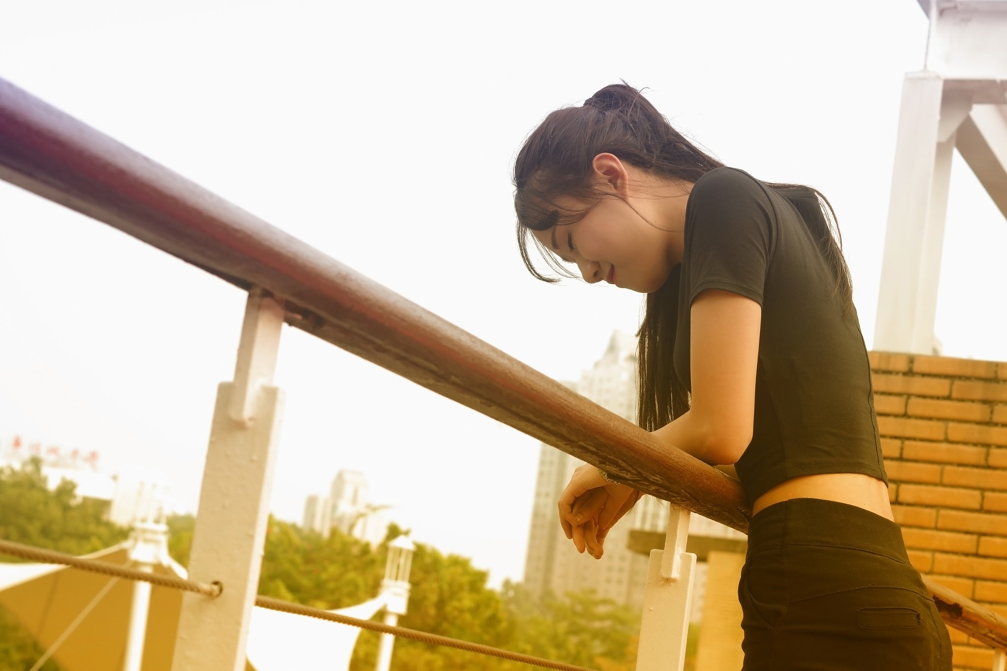 Pentax K-S2 + Pentax smc DA 50mm F1.8 sample photo. 马尾辫的你you in a pony tail. photography