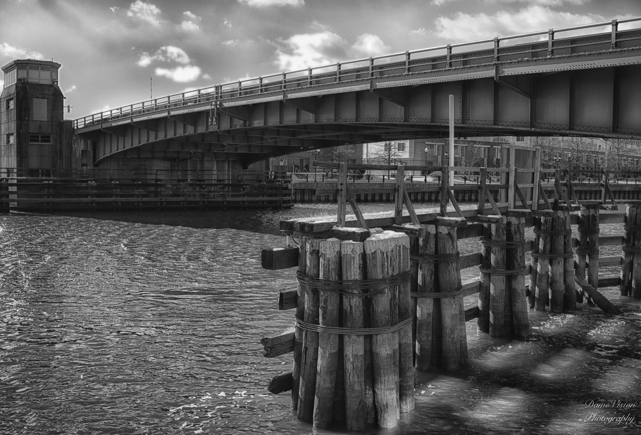 Canon EF-S 24mm F2.8 STM sample photo. Downtown wilmington photography