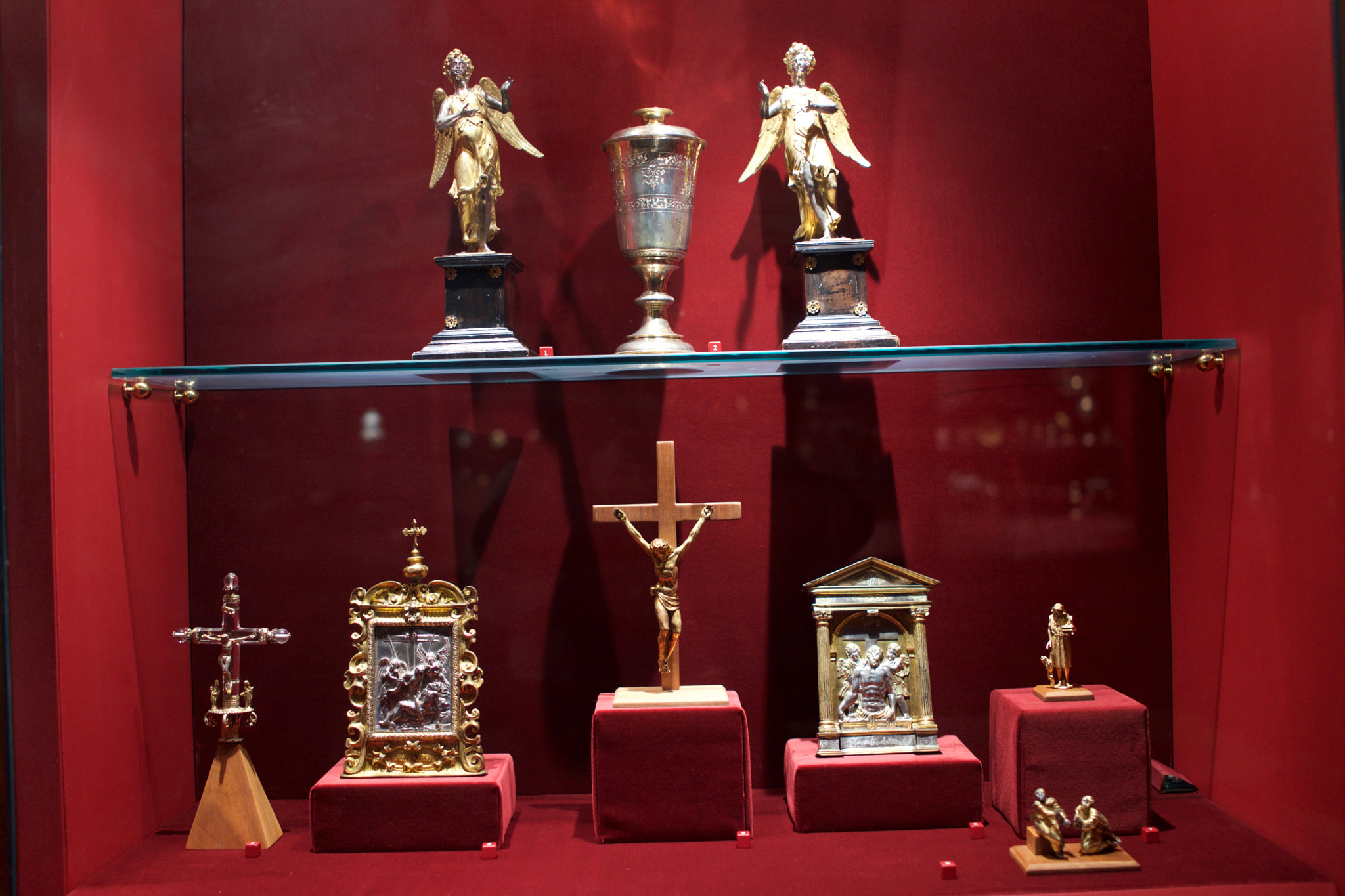 Sony 35mm F2.0 sample photo. Royal ontario museum #32 photography