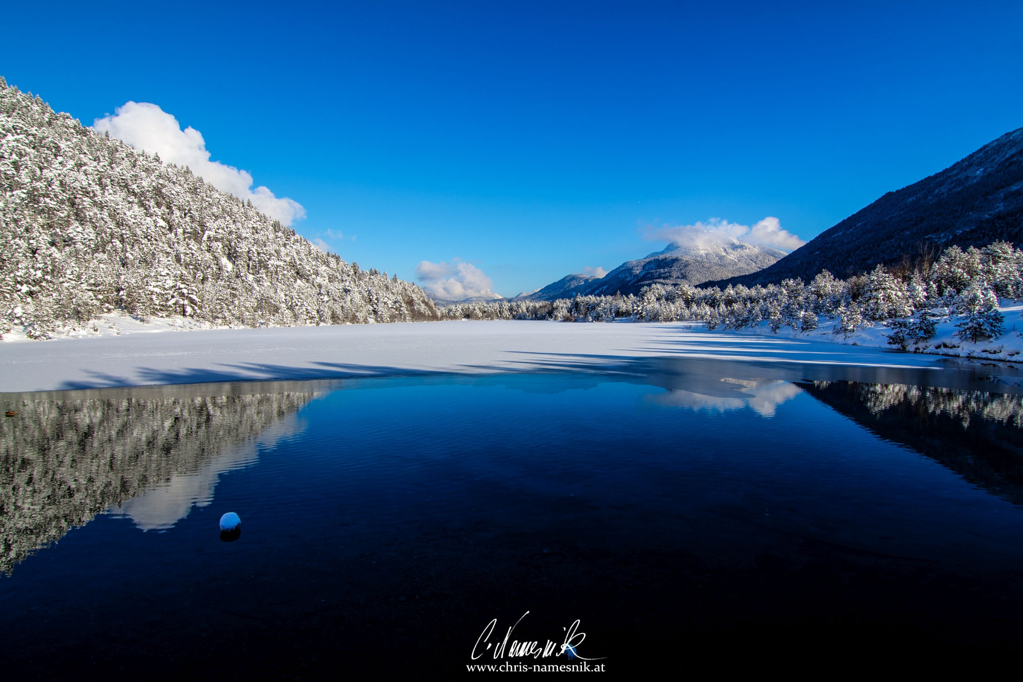 Tokina AT-X Pro 11-16mm F2.8 DX II sample photo. The little lake in the mountains photography