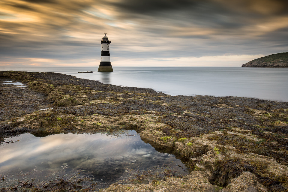 Canon EF 16-35mm F4L IS USM sample photo. Penmon lighthouse # 2 photography
