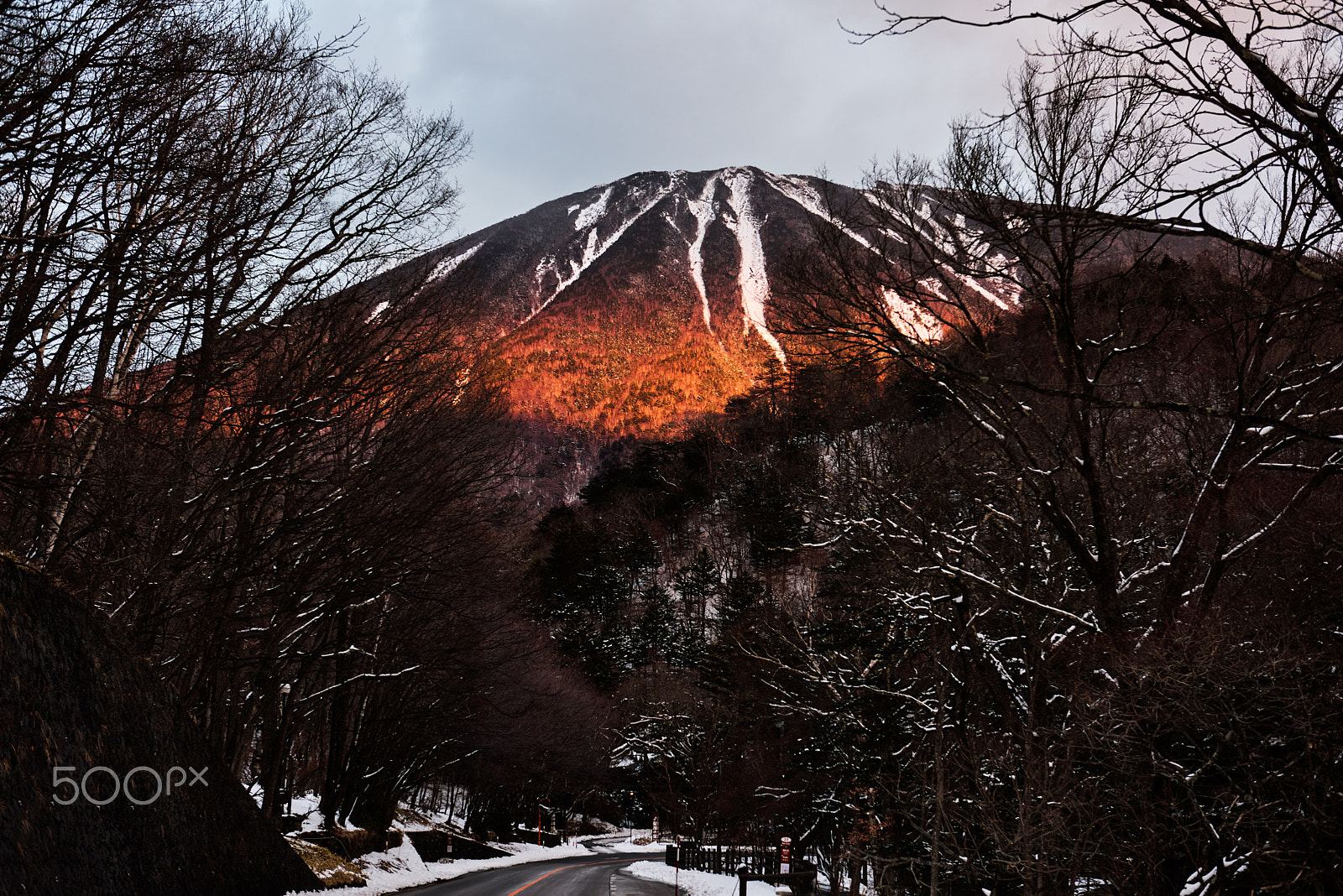 Nikon AF-S Nikkor 24-70mm F2.8G ED sample photo. Nantaisan photography