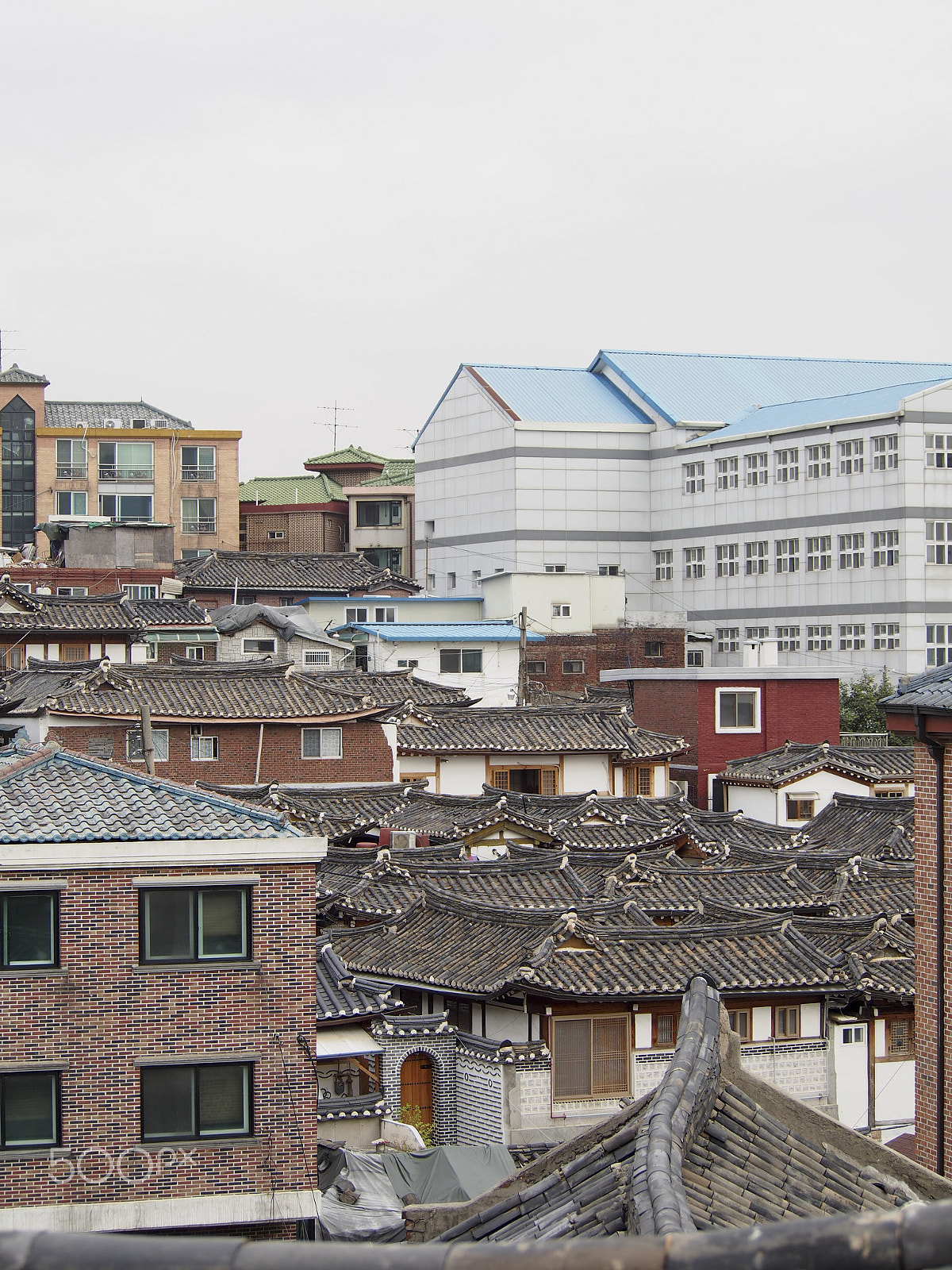 Olympus OM-D E-M5 sample photo. Old and new seoul photography