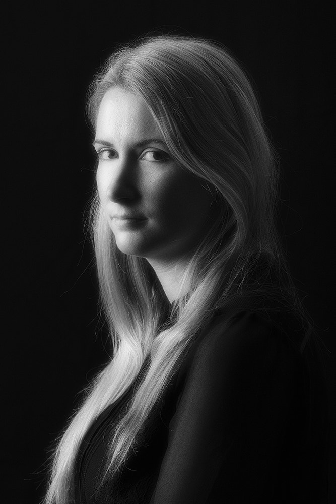Canon EOS 40D + Canon EF 85mm F1.8 USM sample photo. Sinead photography