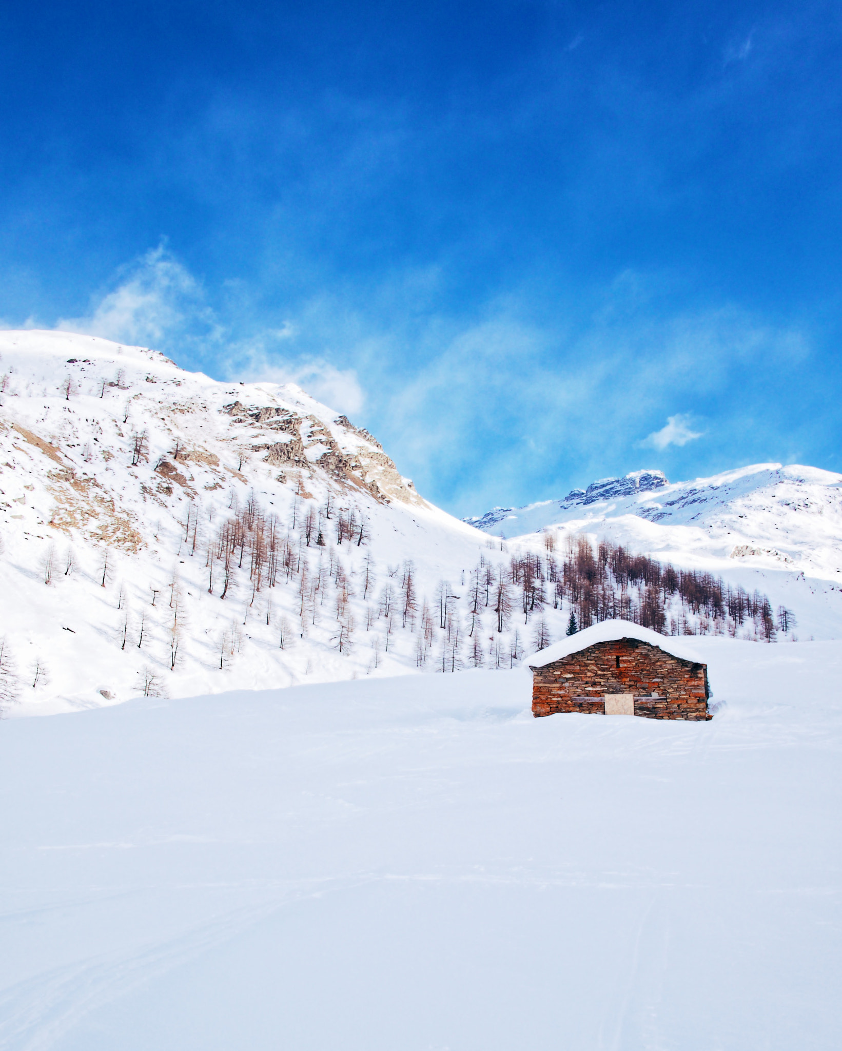 Fujifilm X-T10 + Fujifilm XF 18mm F2 R sample photo. The white landscape photography