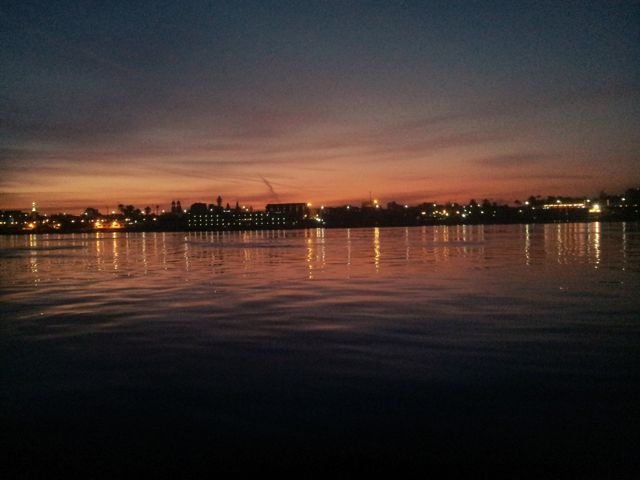 Samsung Galaxy Note sample photo. West bank dawn photography