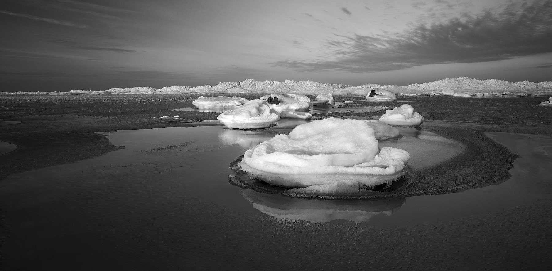 Canon EOS-1Ds Mark II sample photo. B&w photography