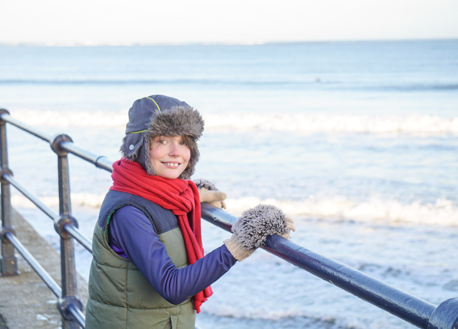 Sony a5100 sample photo. Smiling at the seaside  photography