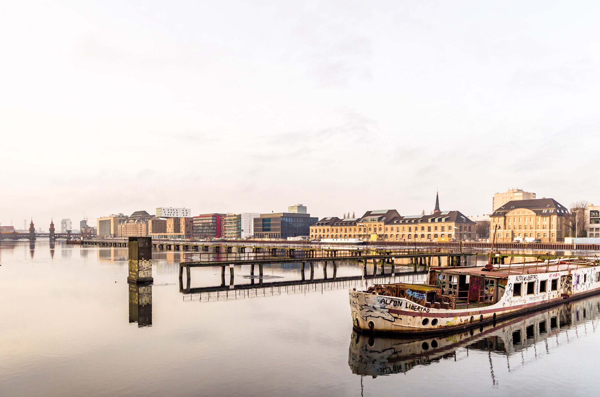 Pentax K-50 + Sigma 8-16mm F4.5-5.6 DC HSM sample photo. Berlin boat photography