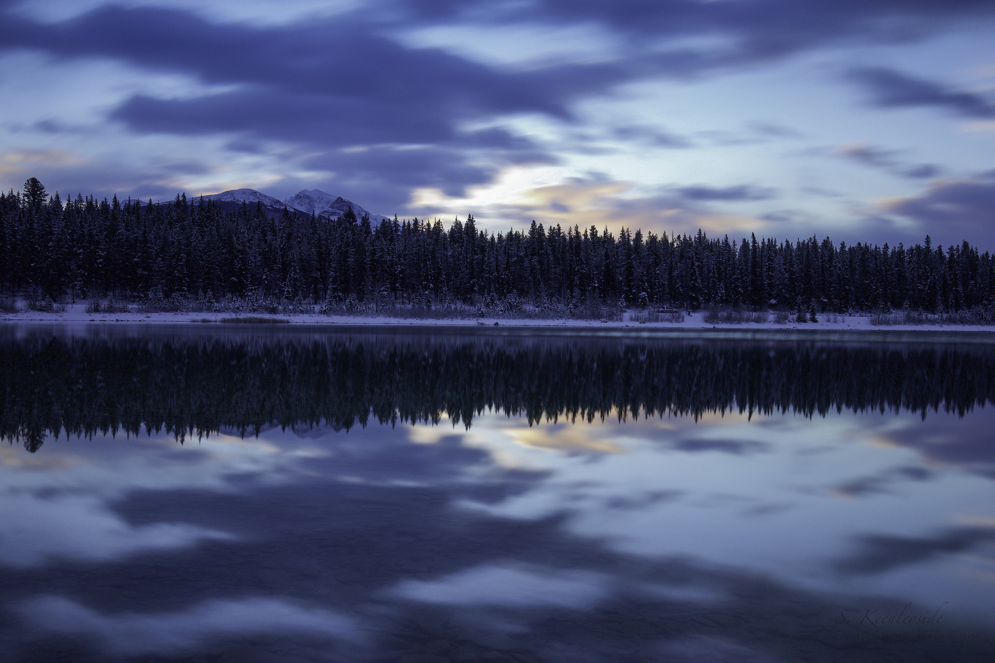 Canon EF 16-35mm F4L IS USM sample photo. Patricia lake sunset, jasper. photography