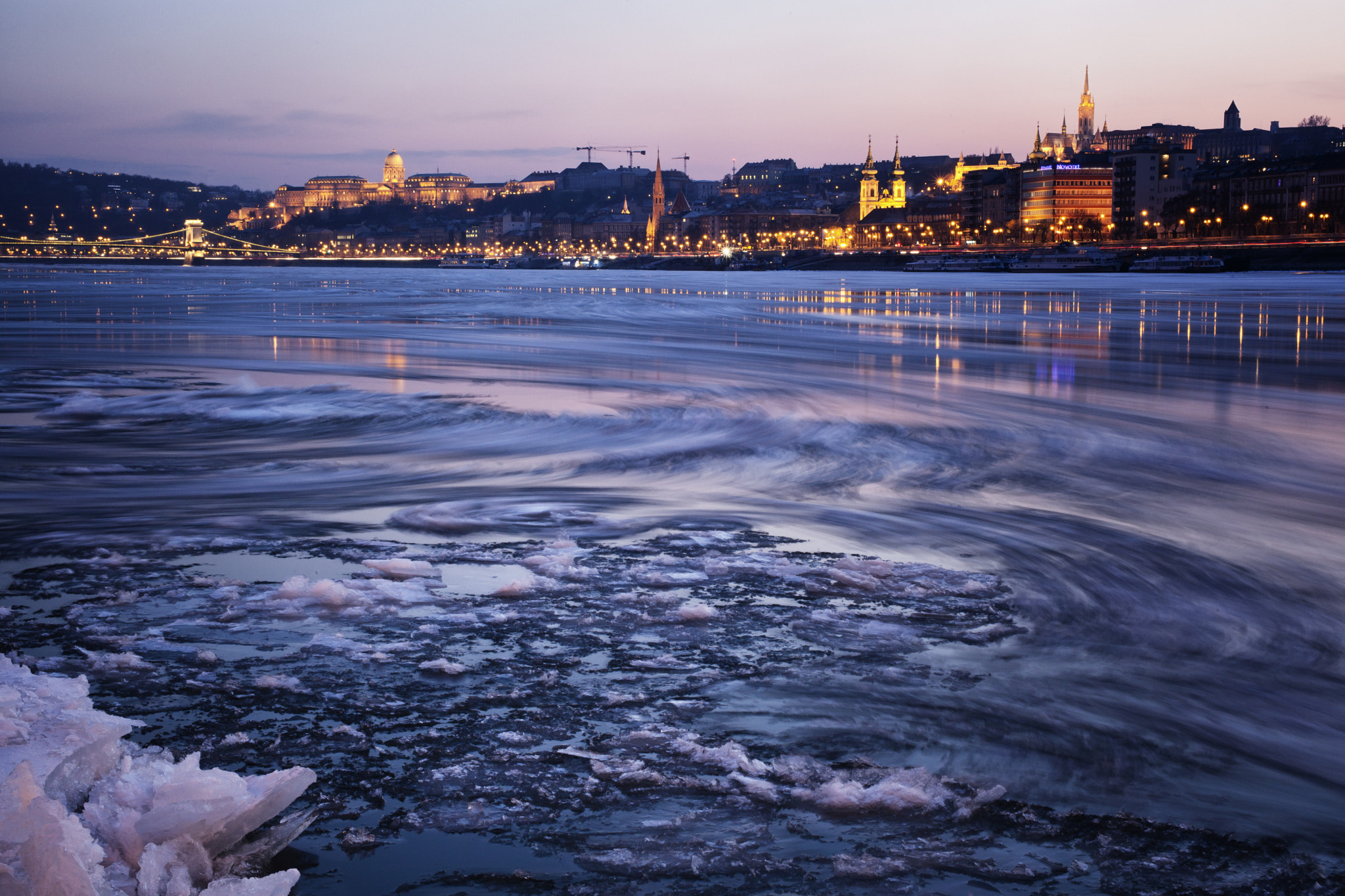Canon EF 28-105mm f/3.5-4.5 USM sample photo. Cold currents photography