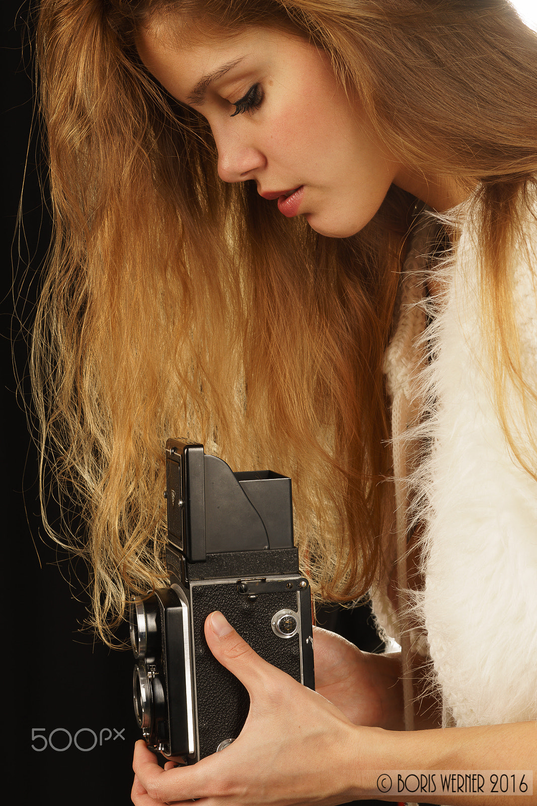 Sony Planar T* 85mm F1.4 ZA sample photo. Rolleicord iv im einsatz photography