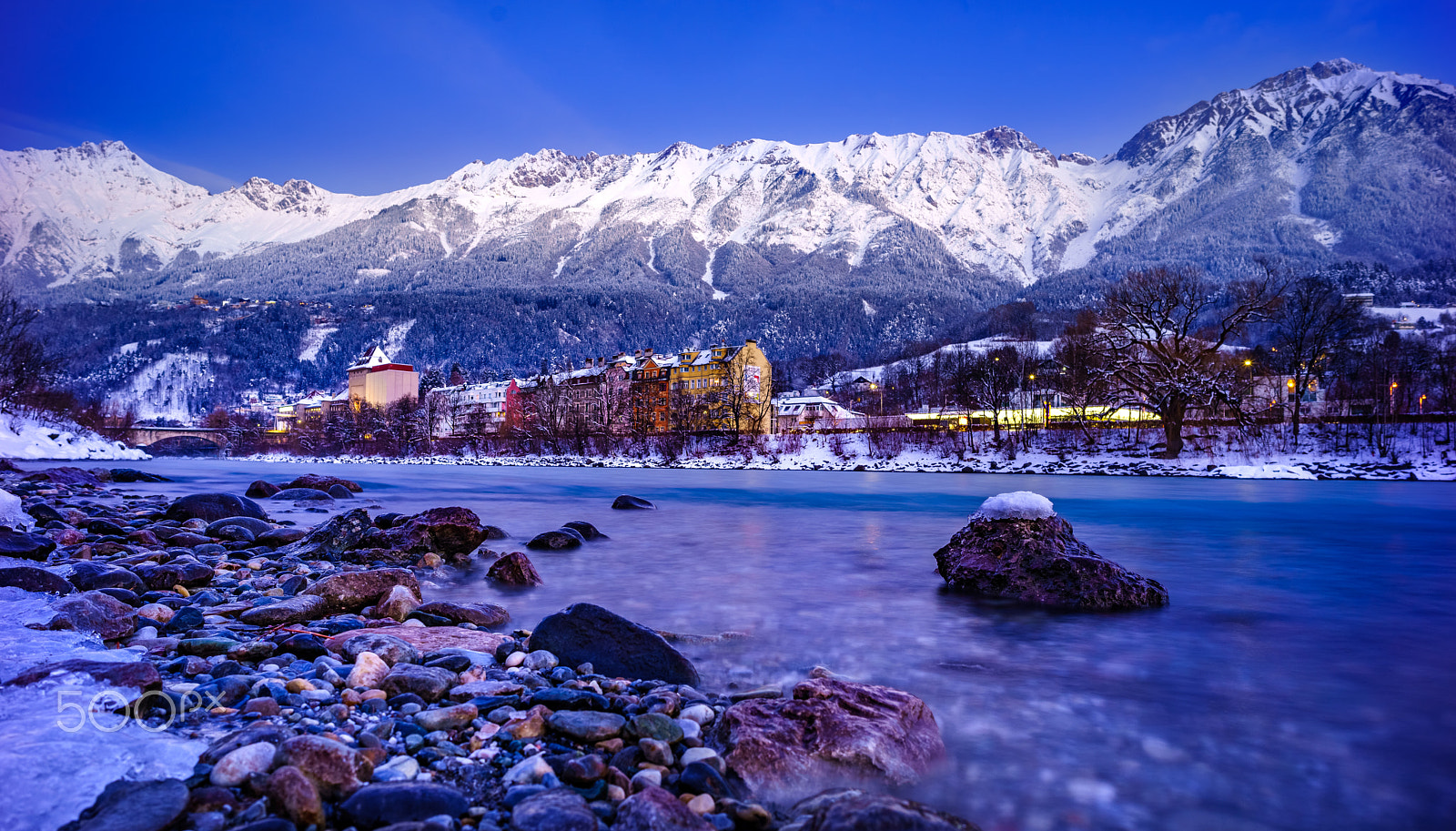 Sony a7R + E 21mm F2.8 sample photo. Innsbruck early morning photography