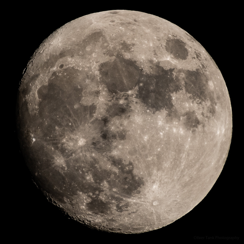 Pentax K-1 sample photo. Moon 10.01.17 photography