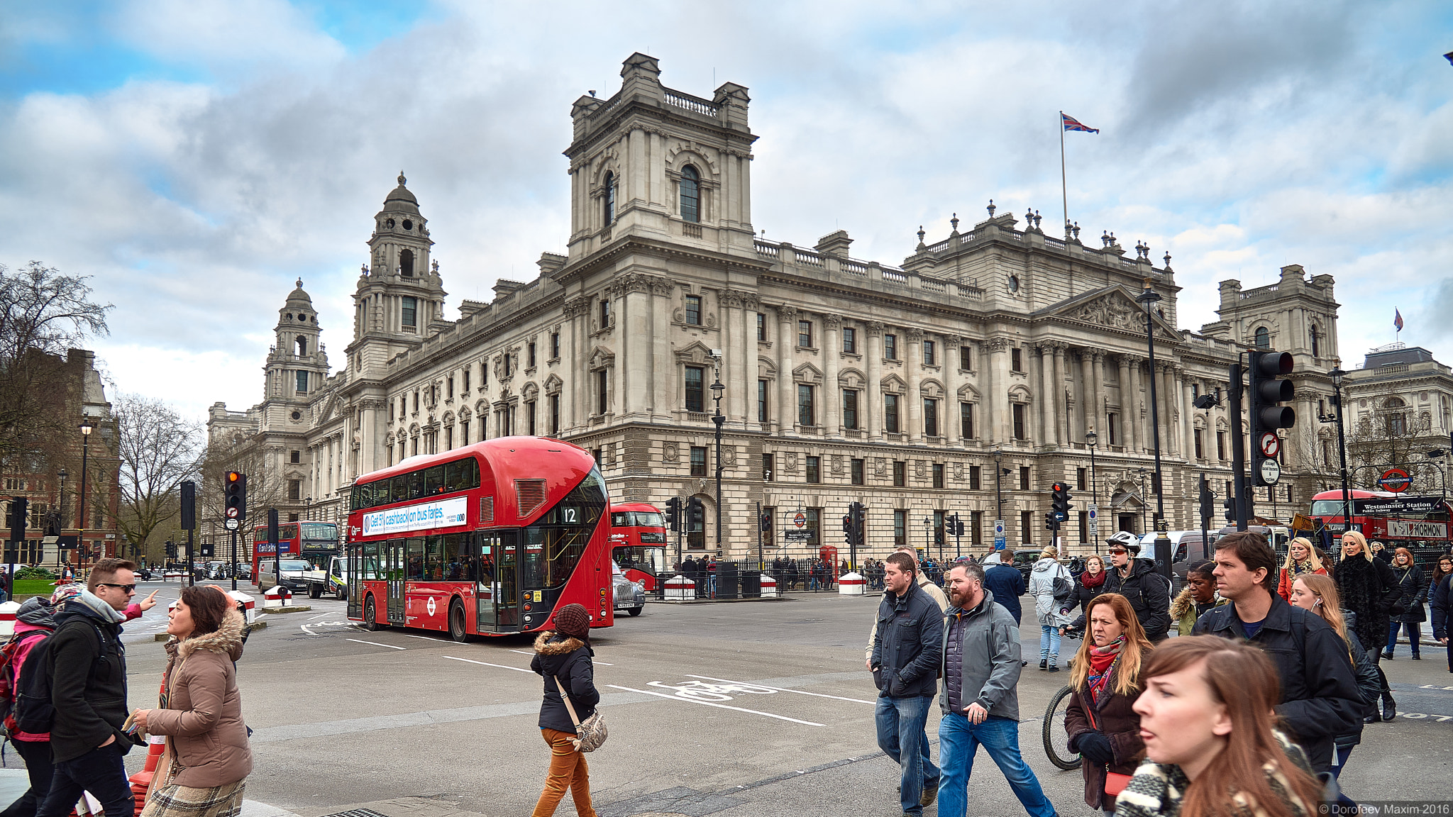Nikon AF-S Nikkor 24-120mm F4G ED VR sample photo. Streets of london photography