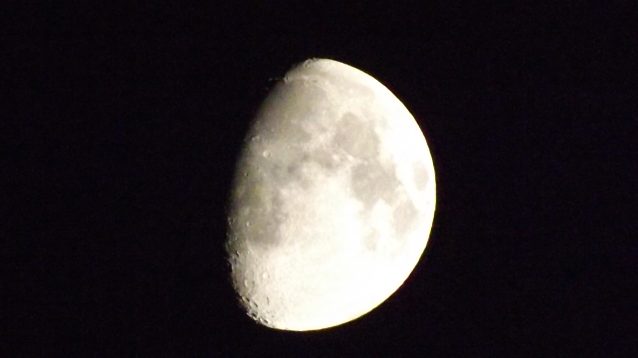Fujifilm FinePix S4300 sample photo. Moon moon photography