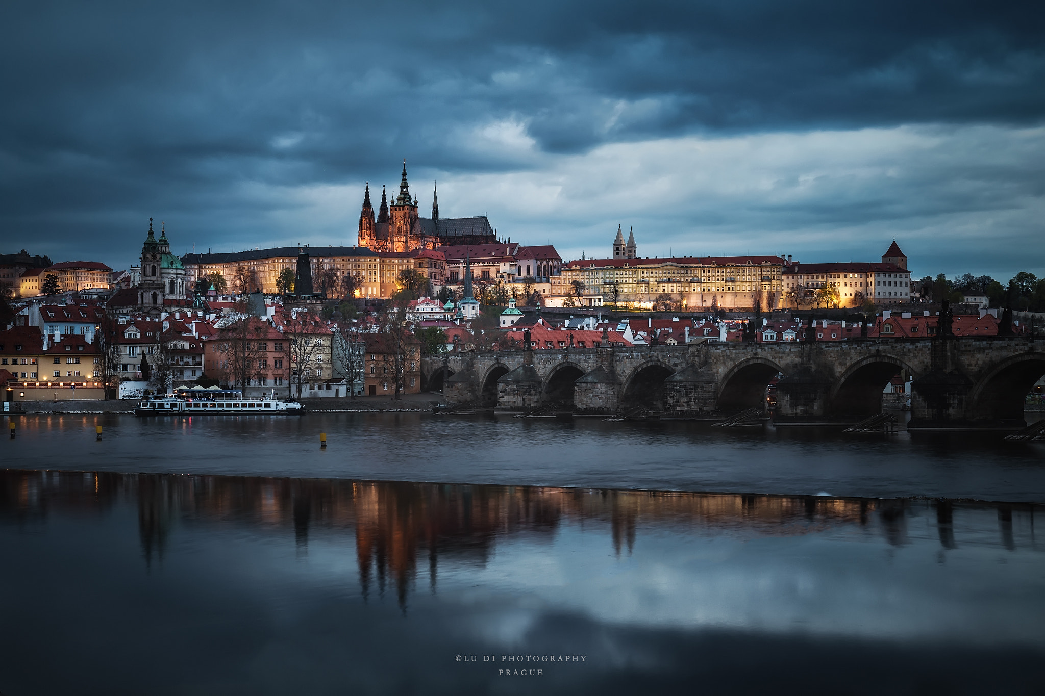 Canon EOS 70D + Canon EF 16-35mm F4L IS USM sample photo. Magical prague photography