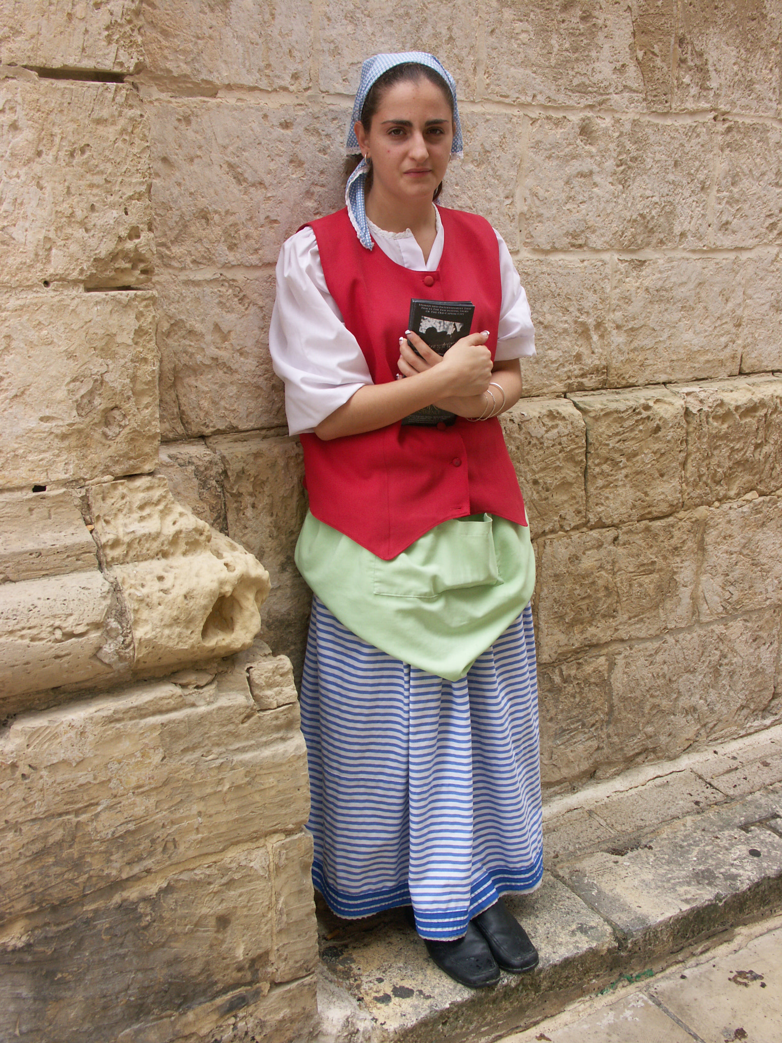KONICA MINOLTA DiMAGE A2 sample photo. A traditional maltese costume photography