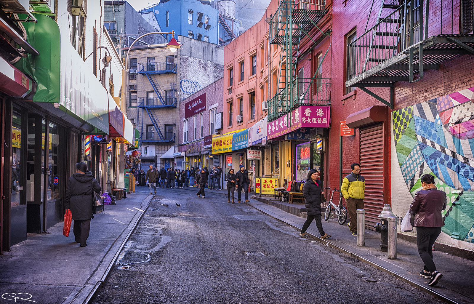 Nikon AF-S Nikkor 17-35mm F2.8D ED-IF sample photo. China town photography