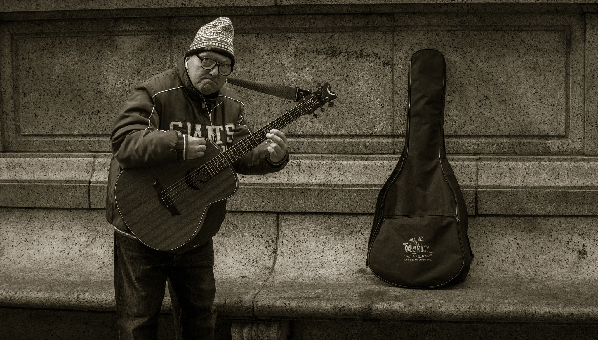 Sony a6000 + Sigma 30mm F1.4 DC DN | C sample photo. Man playing a guitar photography