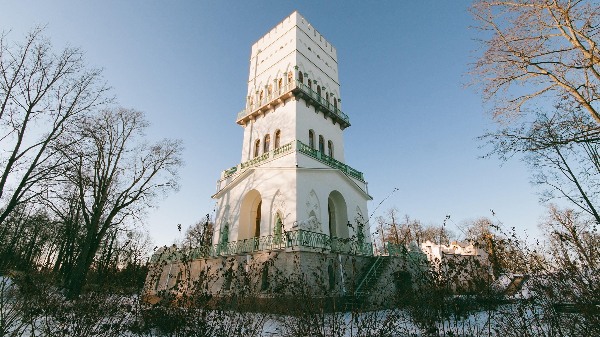 Canon EOS 50D + Sigma 10-20mm F4-5.6 EX DC HSM sample photo. White tower photography