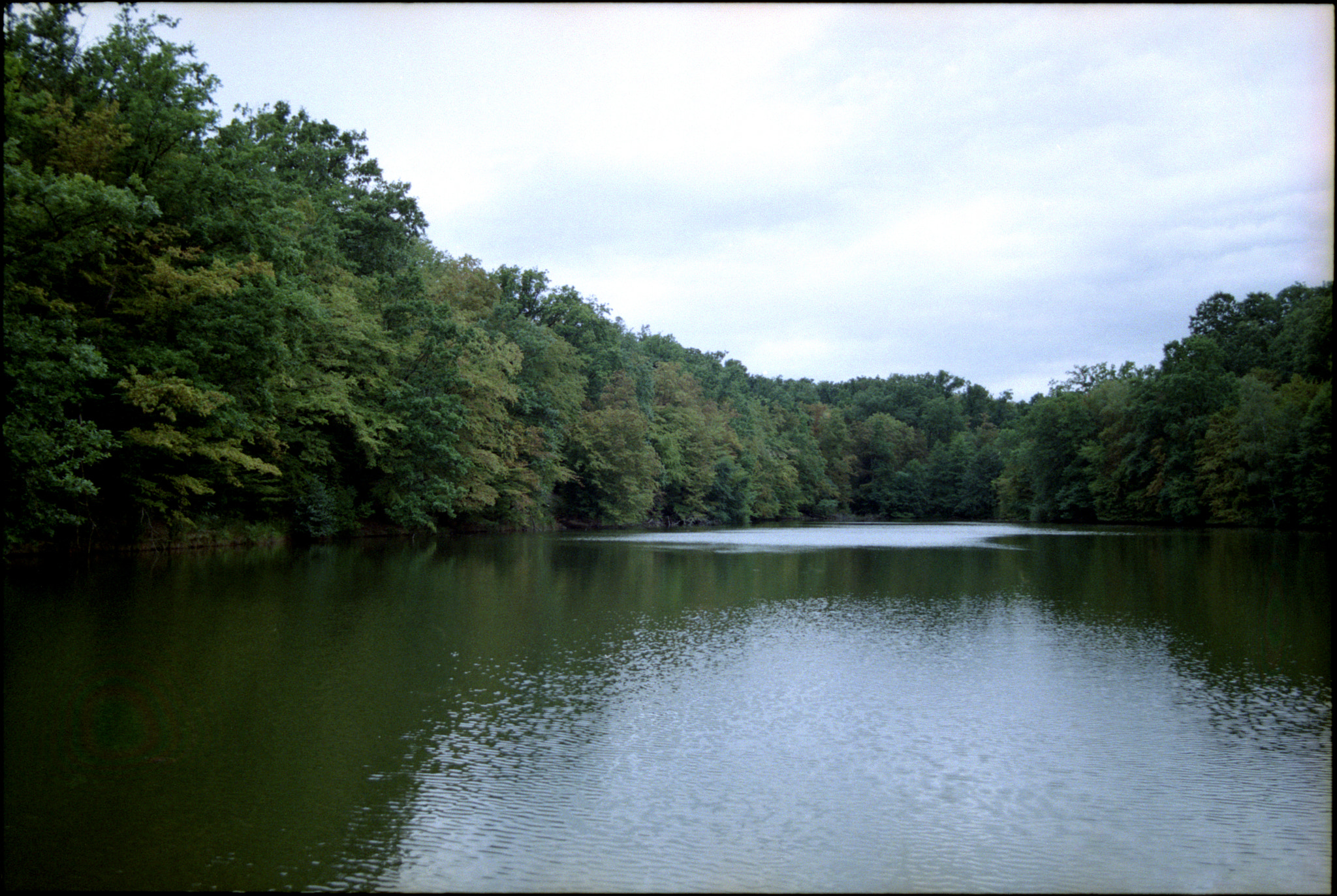 Pentax MZ-S sample photo. Cloudy weather at maksimir park photography