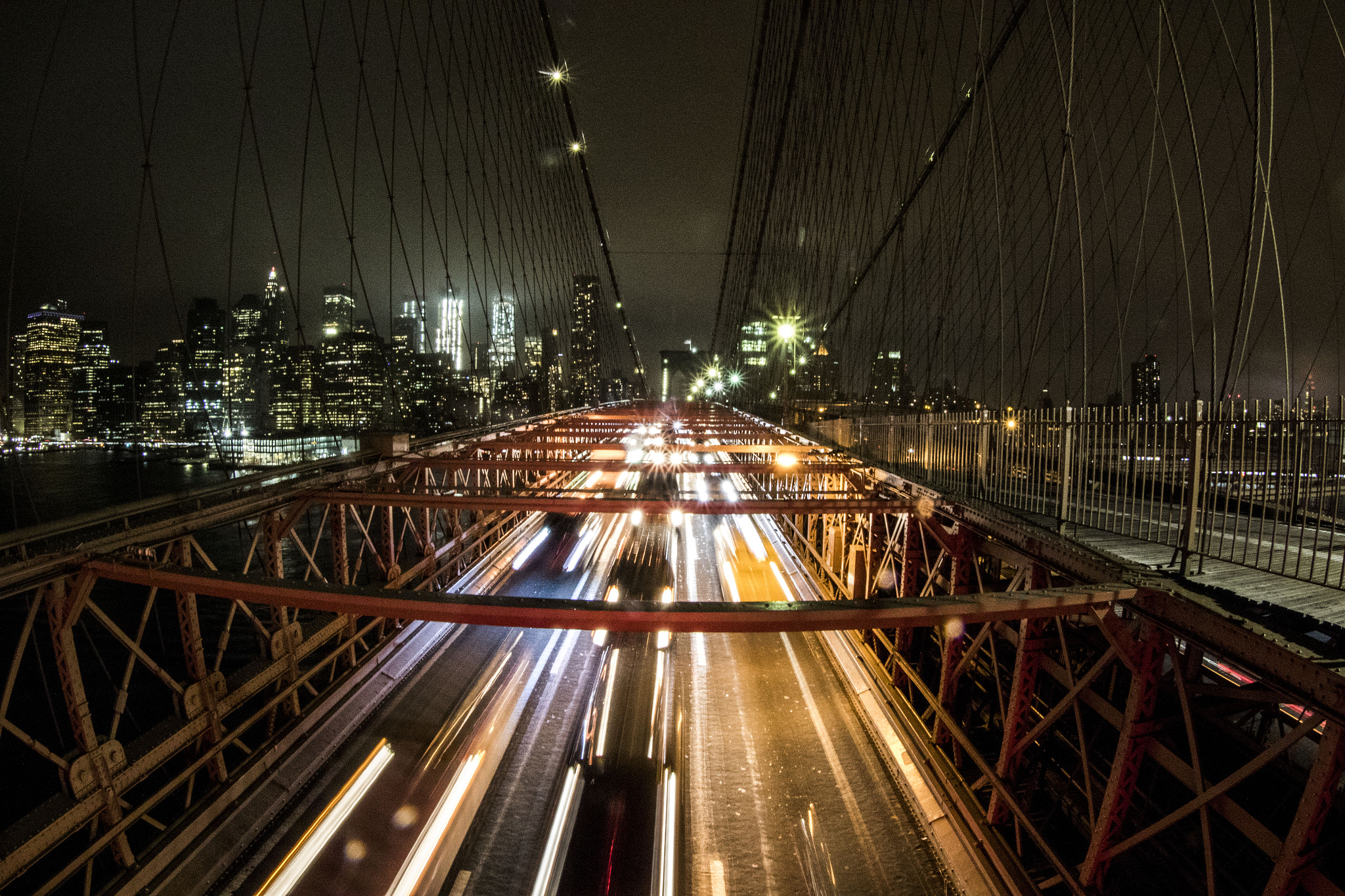 Canon EF 8-15mm F4L Fisheye USM sample photo. Brooklyn bridge photography