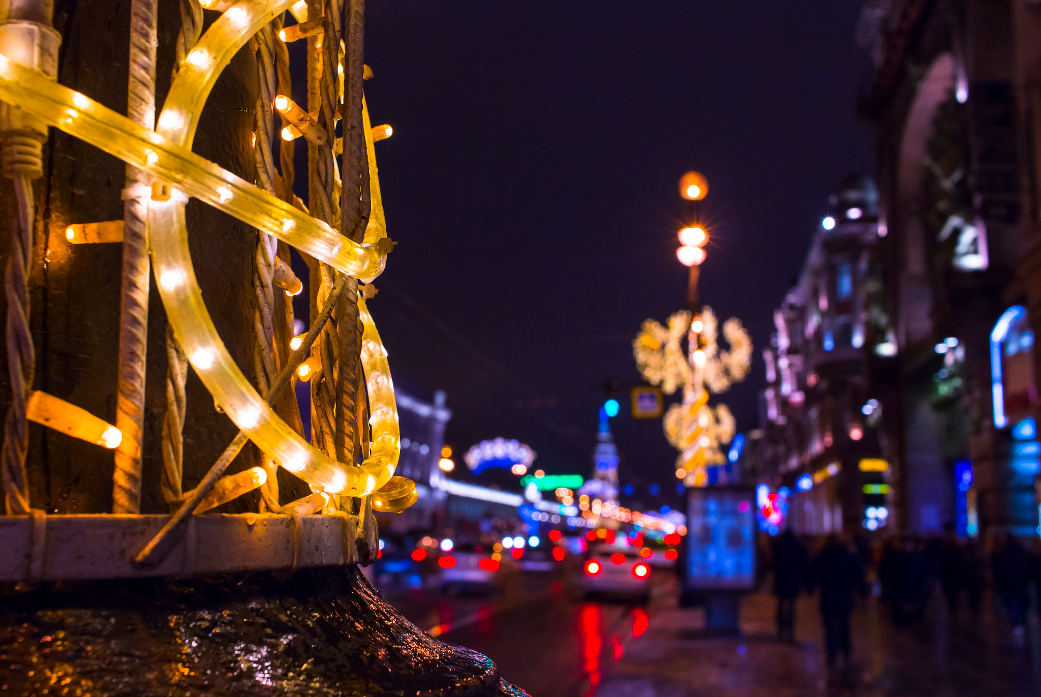 Canon EF-S 24mm F2.8 STM sample photo. Lights of nevskiy photography