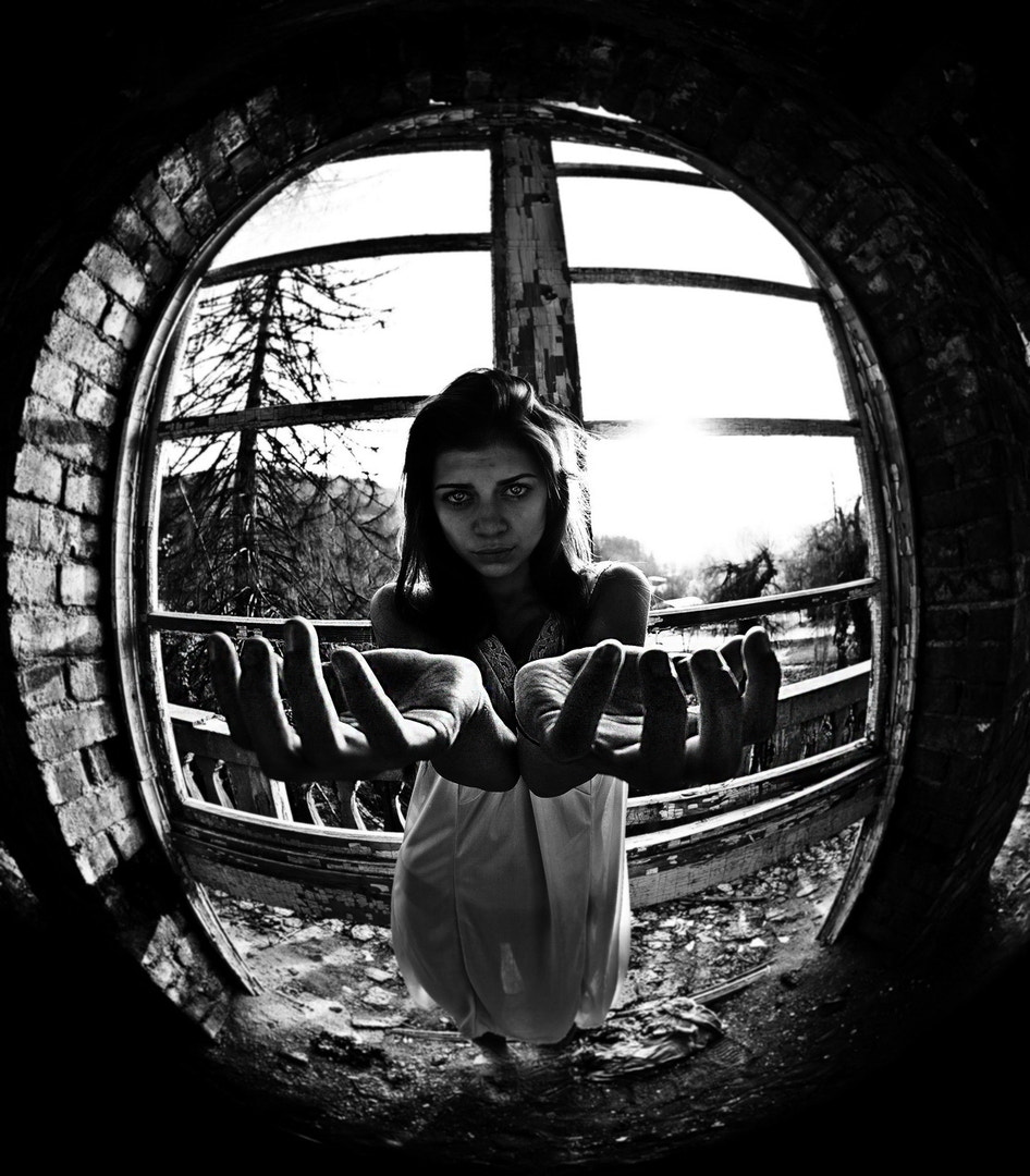 Nikon AF DX Fisheye-Nikkor 10.5mm F2.8G ED sample photo. United avangard artist photography