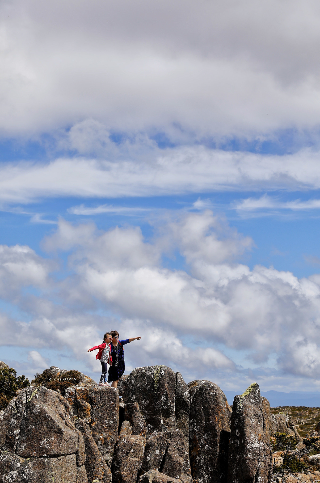 Canon EF 70-200mm F2.8L IS USM sample photo. Through the end of the world photography