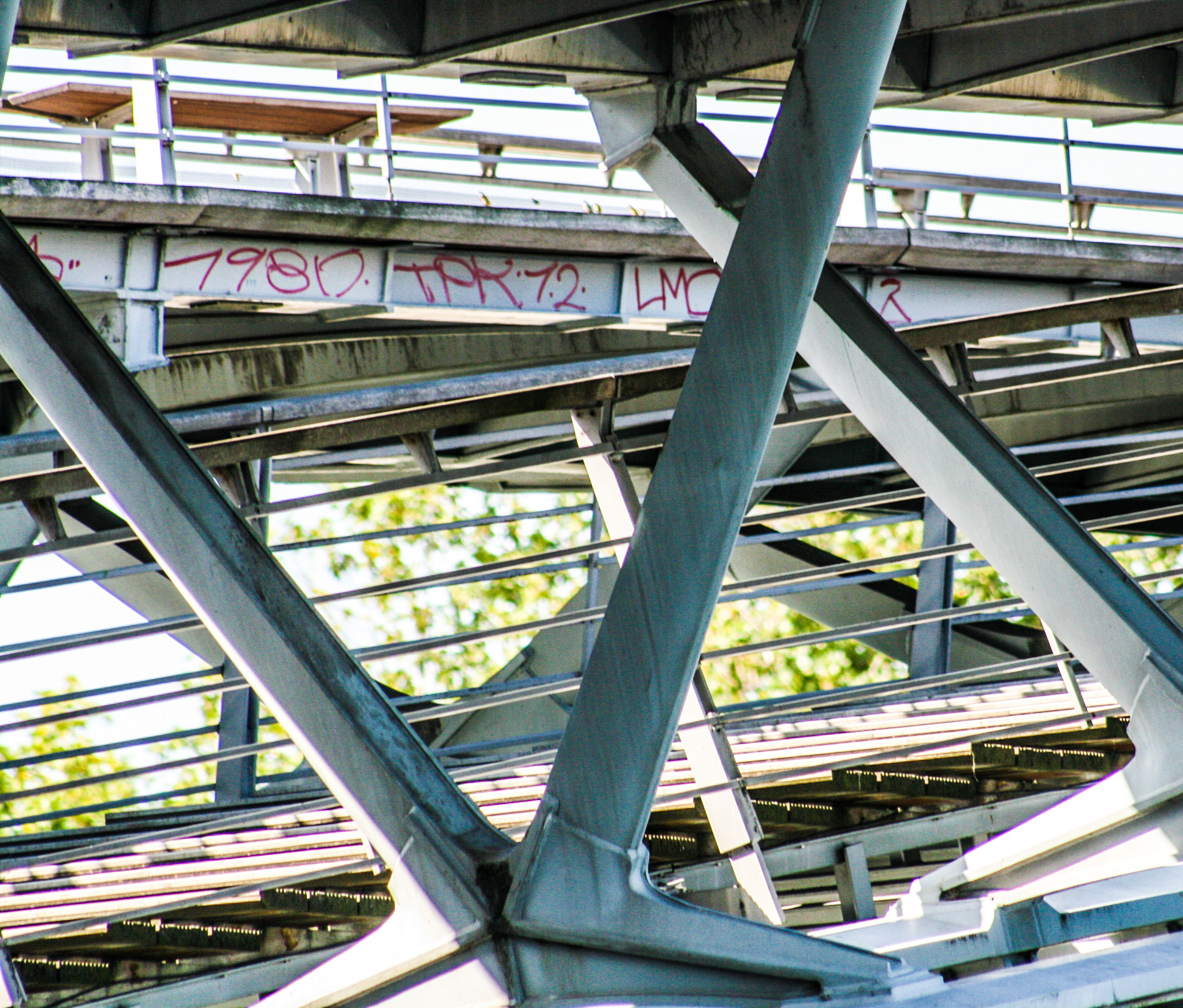 Canon EF 75-300mm f/4-5.6 USM sample photo. Abstract photography