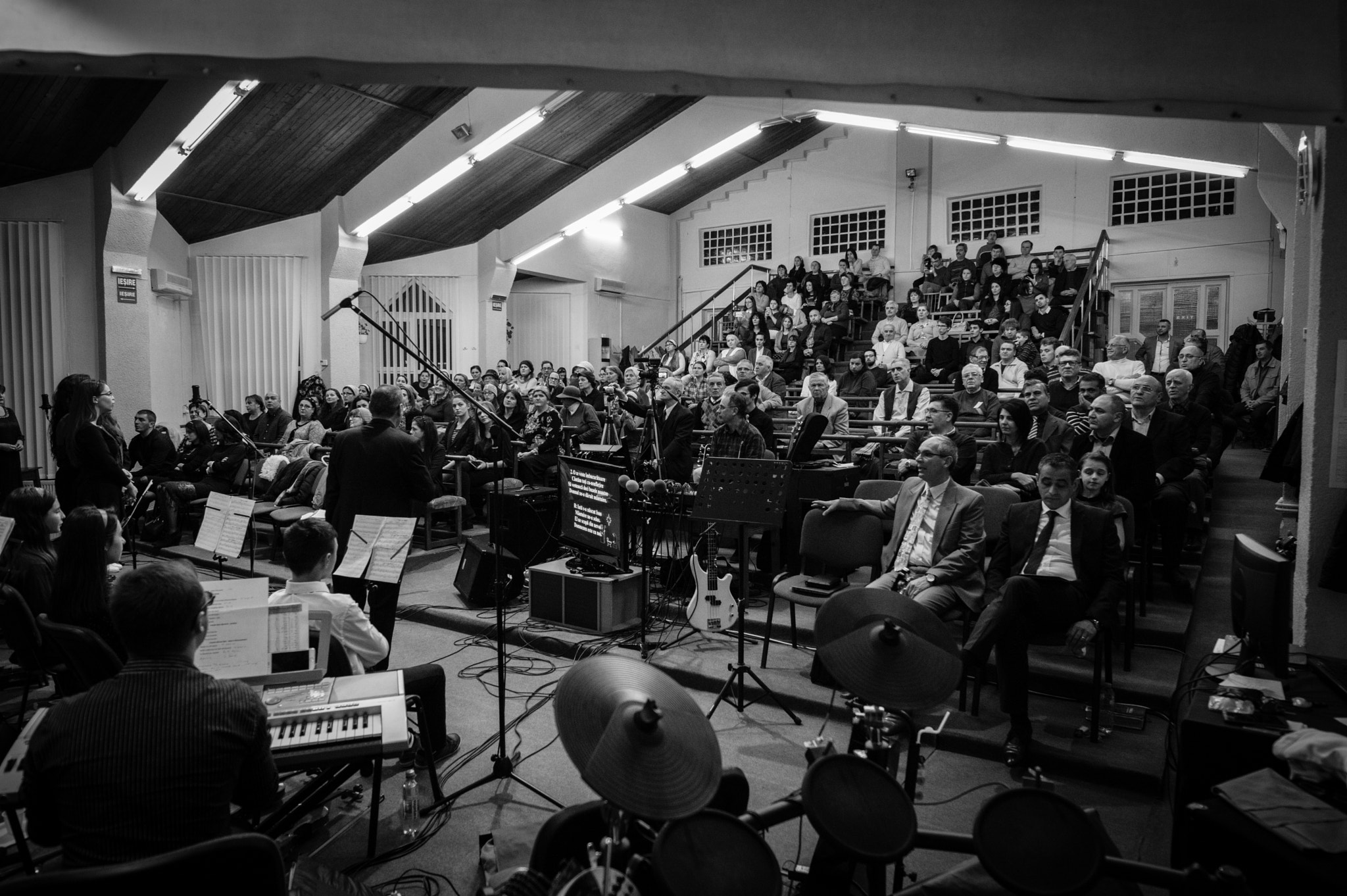 Nikon AF-S Nikkor 14-24mm F2.8G ED sample photo. Christmas concert photography