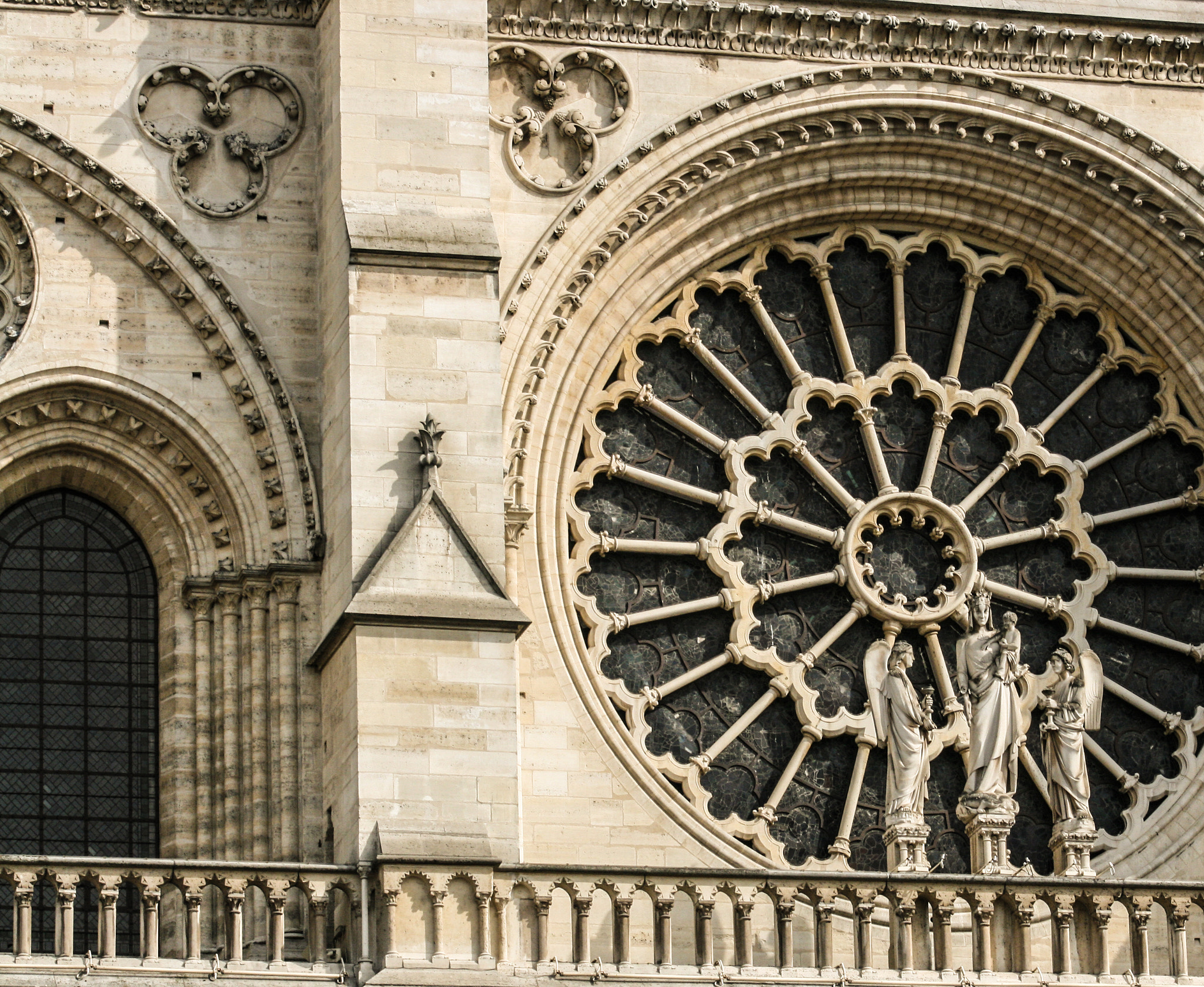 Canon EF 75-300mm f/4-5.6 USM sample photo. Architecture photography