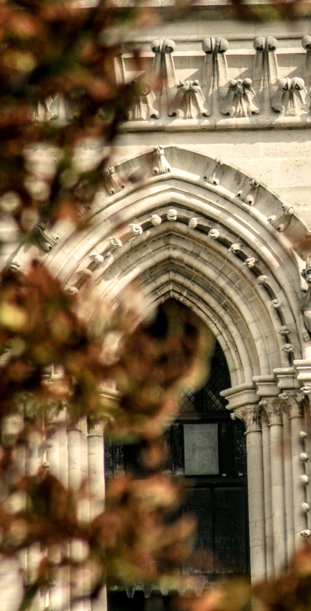 Canon EF 75-300mm f/4-5.6 USM sample photo. Architecture photography