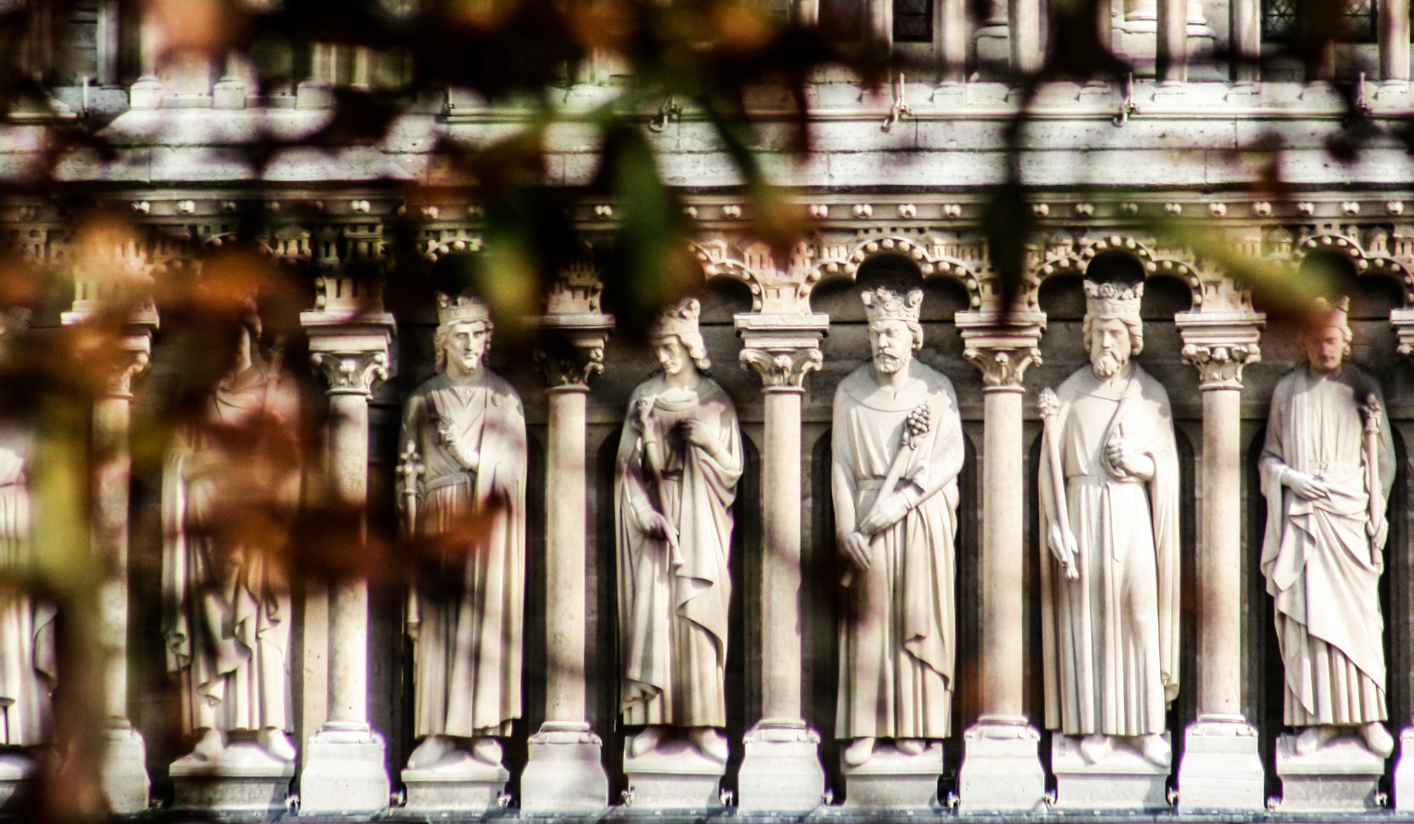 Canon EF 75-300mm f/4-5.6 USM sample photo. Architecture photography