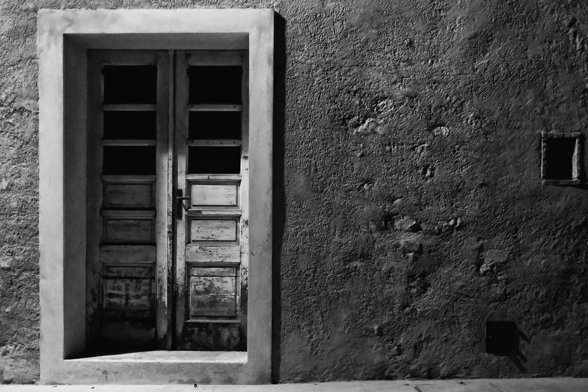 Fujifilm X-Pro2 + Fujifilm XF 18mm F2 R sample photo. Spilimbergo doors 2 photography