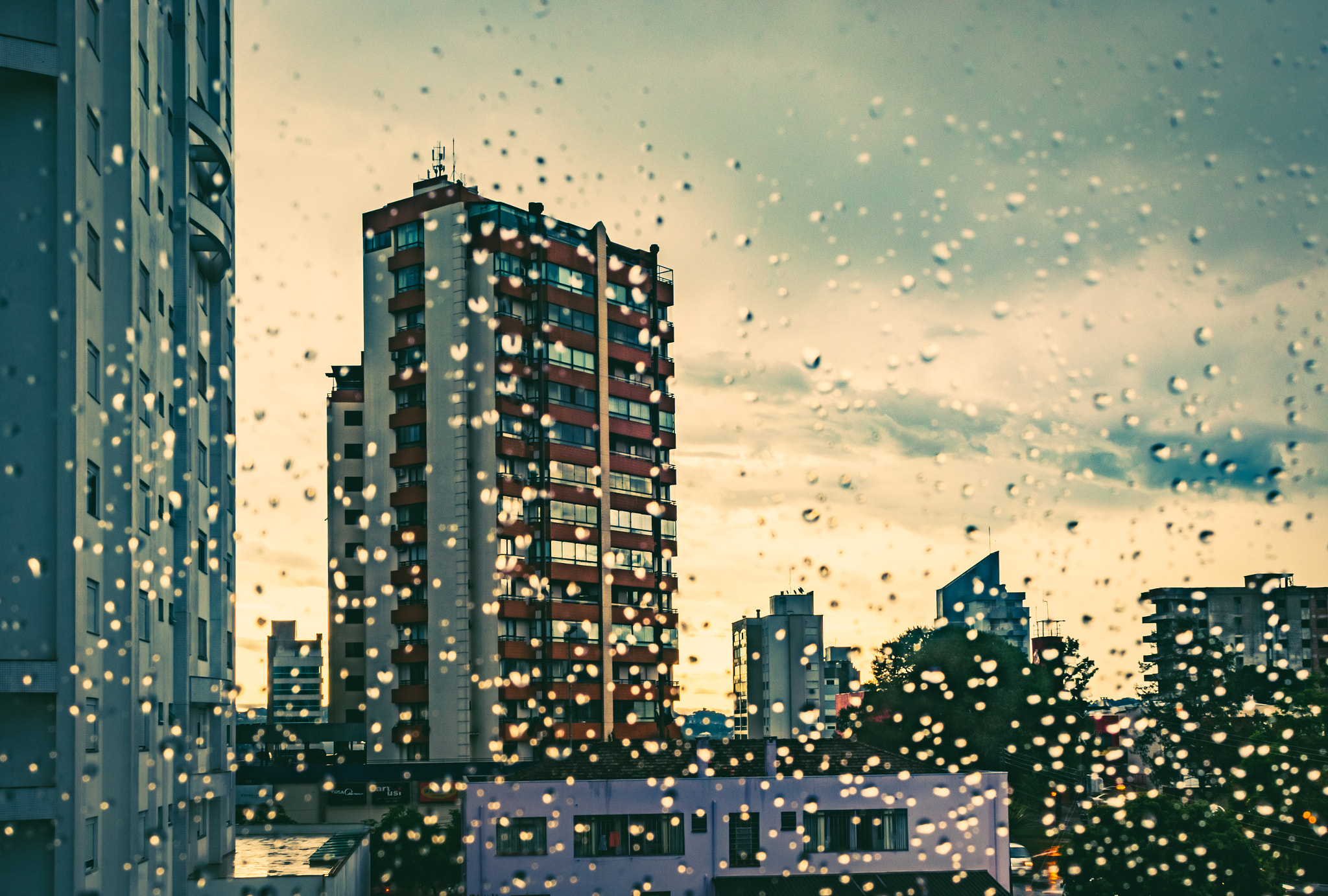 Canon EOS 70D + Canon EF 28mm F1.8 USM sample photo. After the storm photography