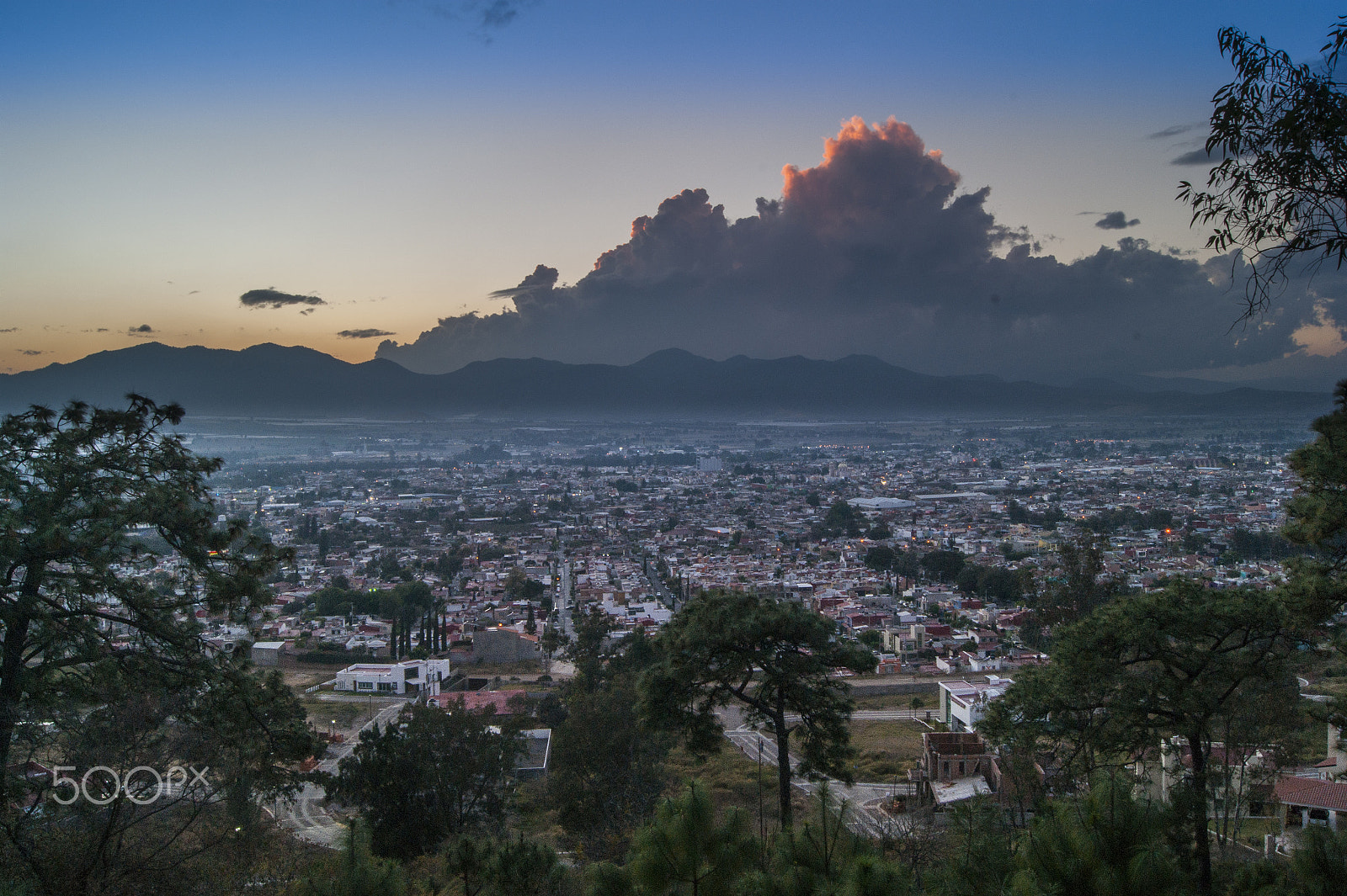 Sony Alpha DSLR-A380 + Sony DT 18-55mm F3.5-5.6 SAM sample photo. The end of the day over ciudad guzmán photography