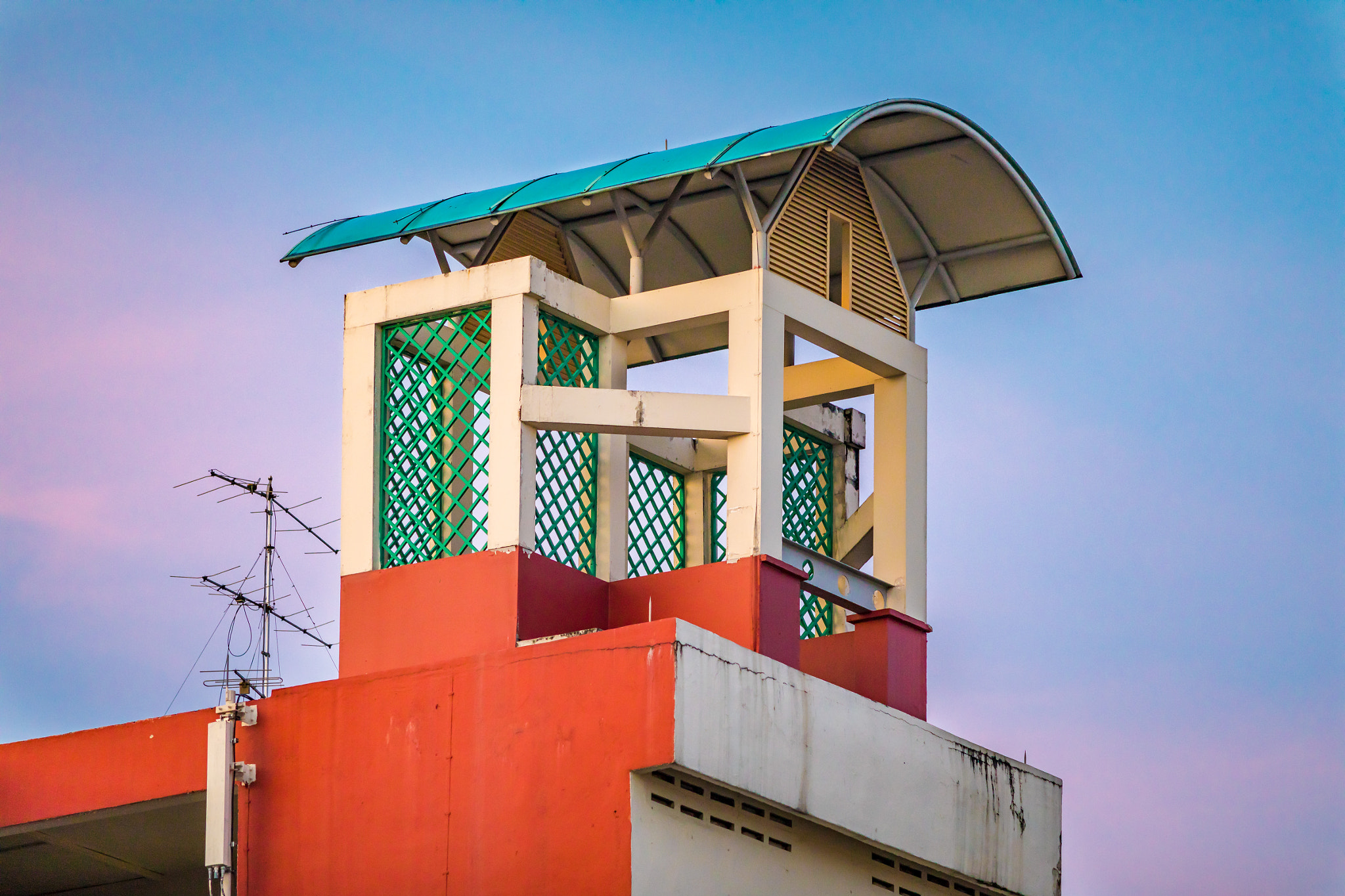 Canon EF 200mm F2.8L II USM sample photo. Roof top photography