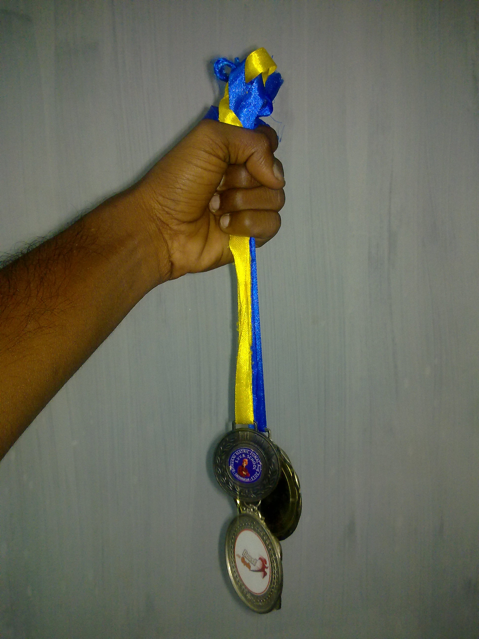Nokia N79 sample photo. Metal photography