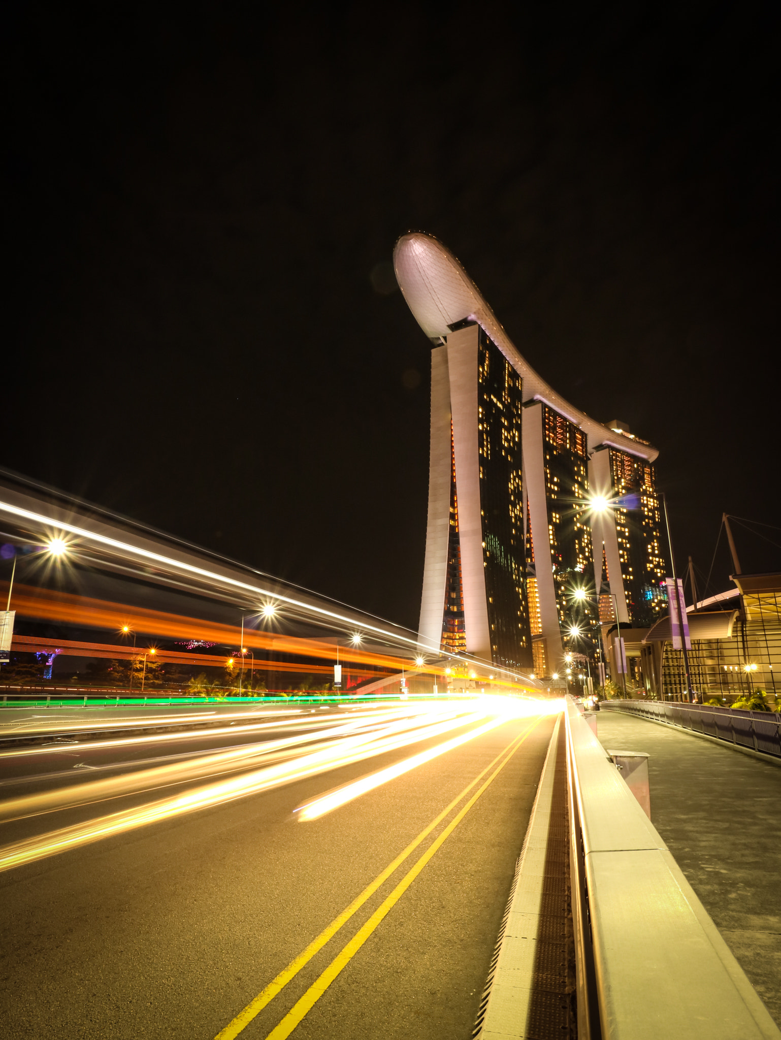 Canon EF-M 11-22mm F4-5.6 IS STM sample photo. Marina bay sands @ singapore photography