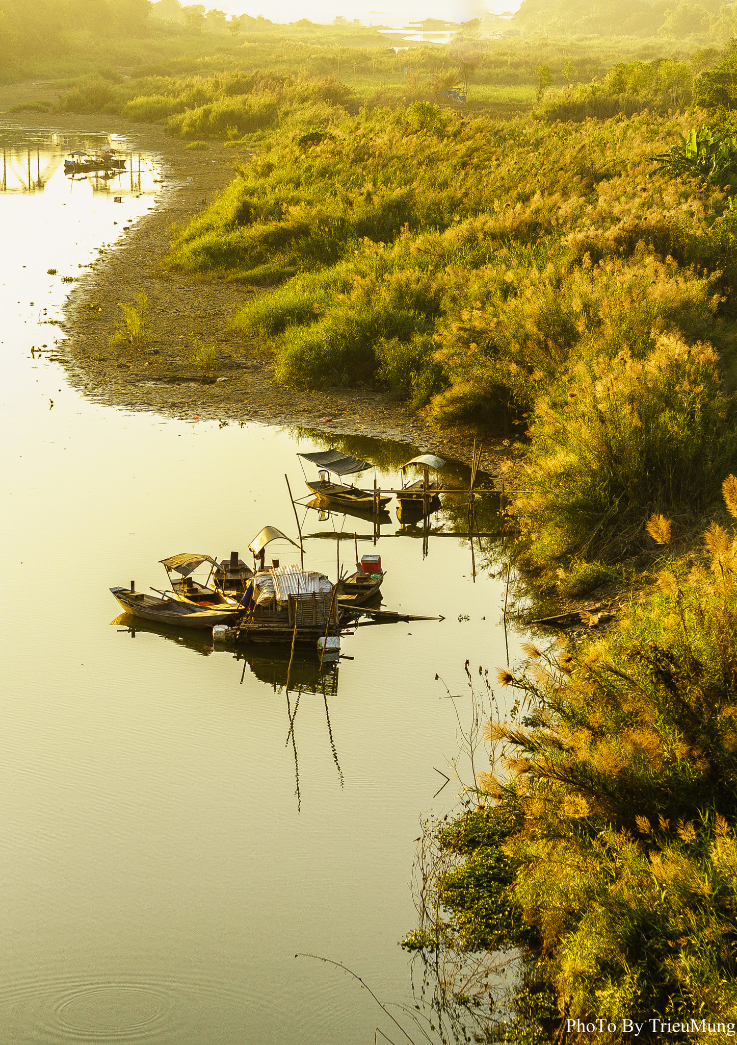 Sony E 55-210mm F4.5-6.3 OSS sample photo. Boat photography