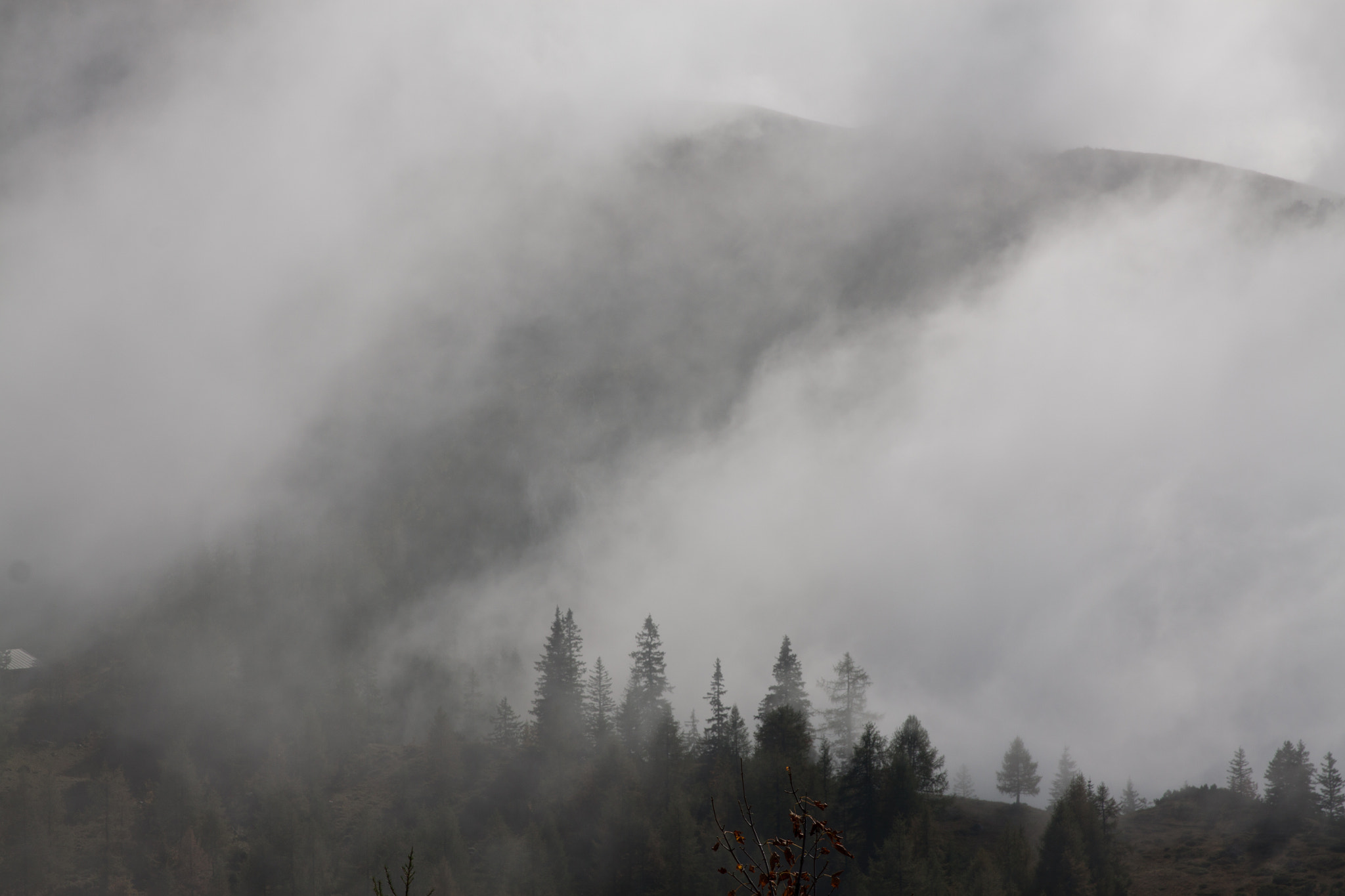 Canon EF 24-70mm F2.8L II USM sample photo. Fog and clouds in the mountains photography