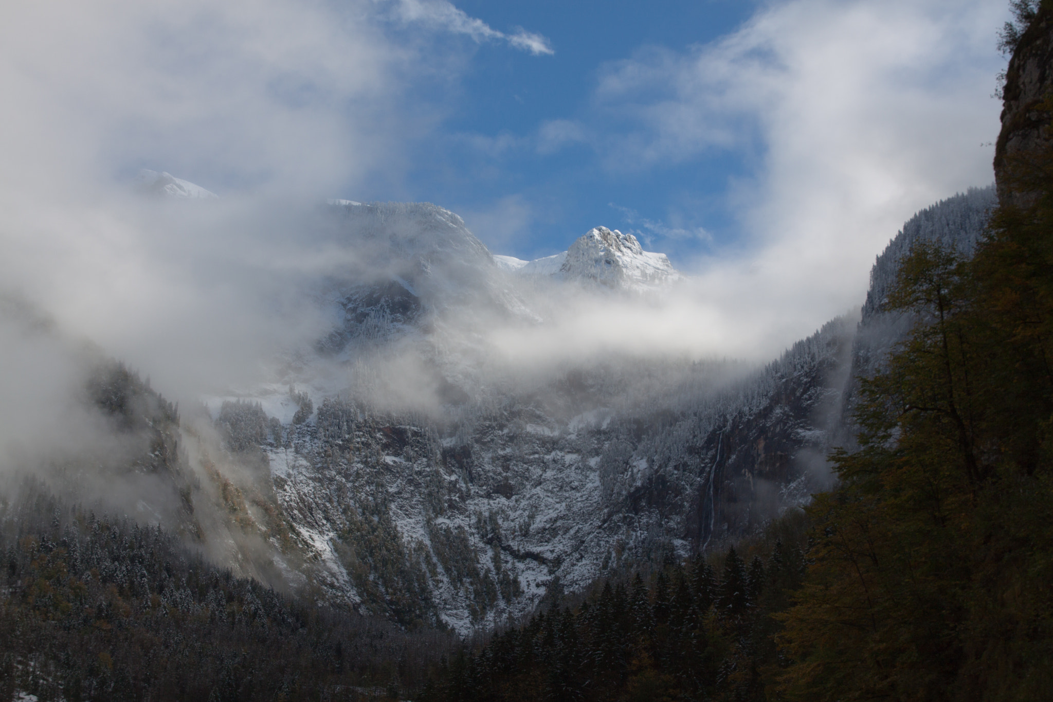 Canon EF 24-70mm F2.8L II USM sample photo. Winter snow covered mountains from the lake photography
