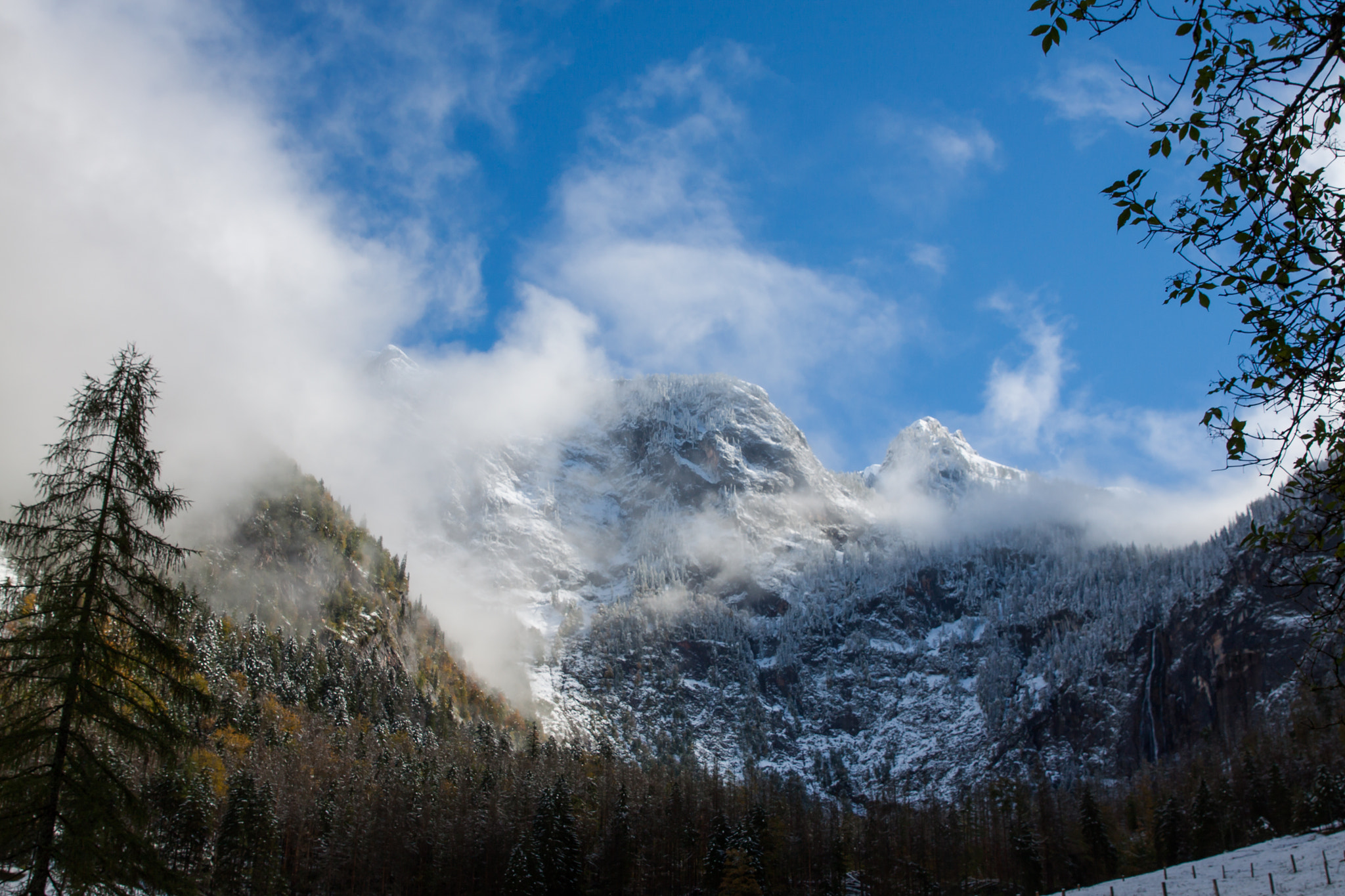 Canon EF 24-70mm F2.8L II USM sample photo. Winter snow covered mountains from the lake photography